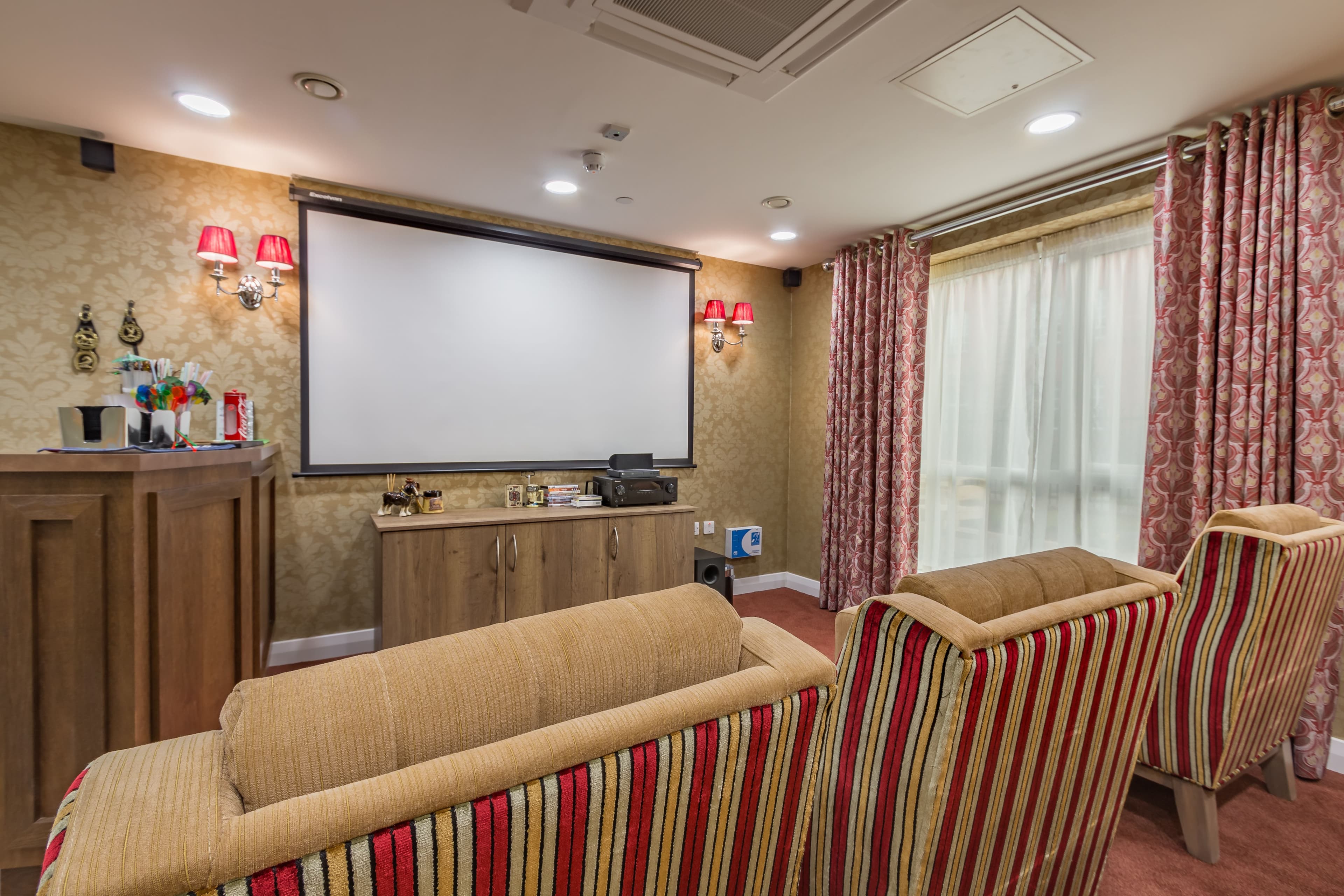 Care UK - Lauder Lodge care home 8