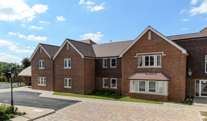 Exterior of Bridge House of Twyford in Twyford, Berkshire