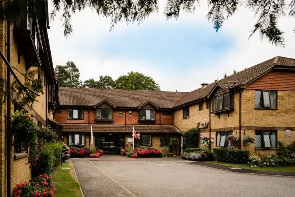 Forest Care - Cedar Lodge care home - 015