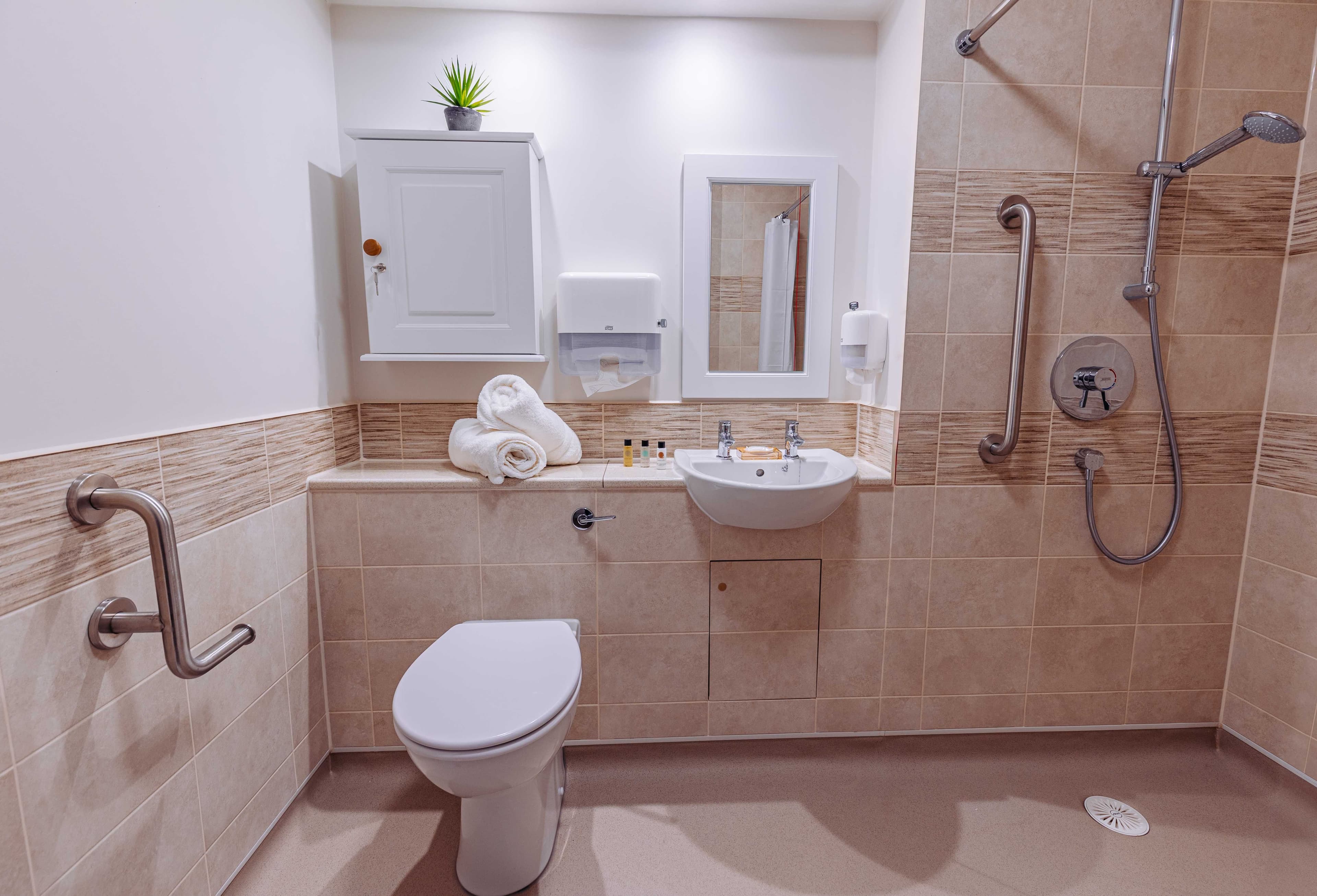 Barchester Healthcare - Barchester Healthcare Cepen Lodge care home - 019
