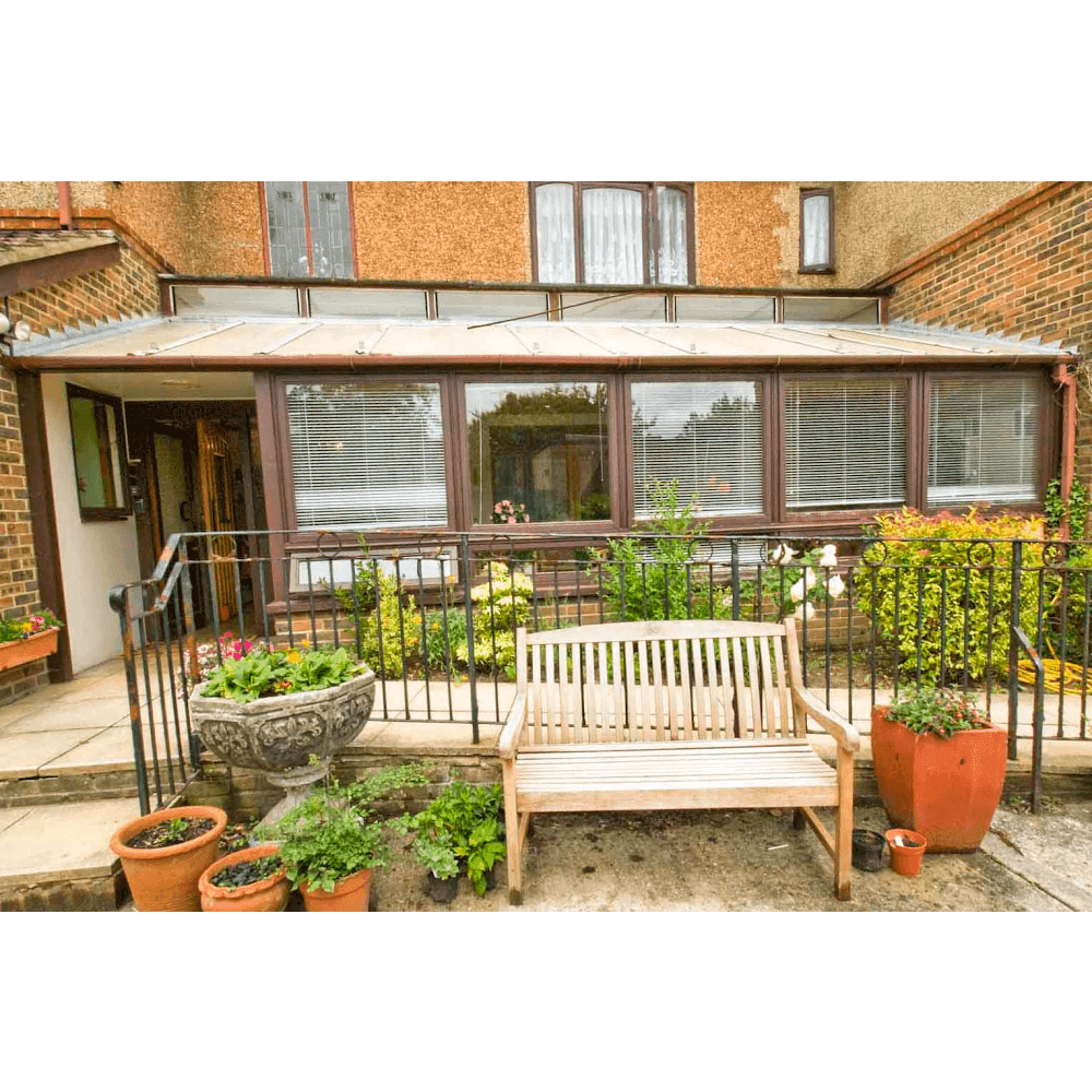 Nicholas James Care Homes - Charles Lodge care home - 003