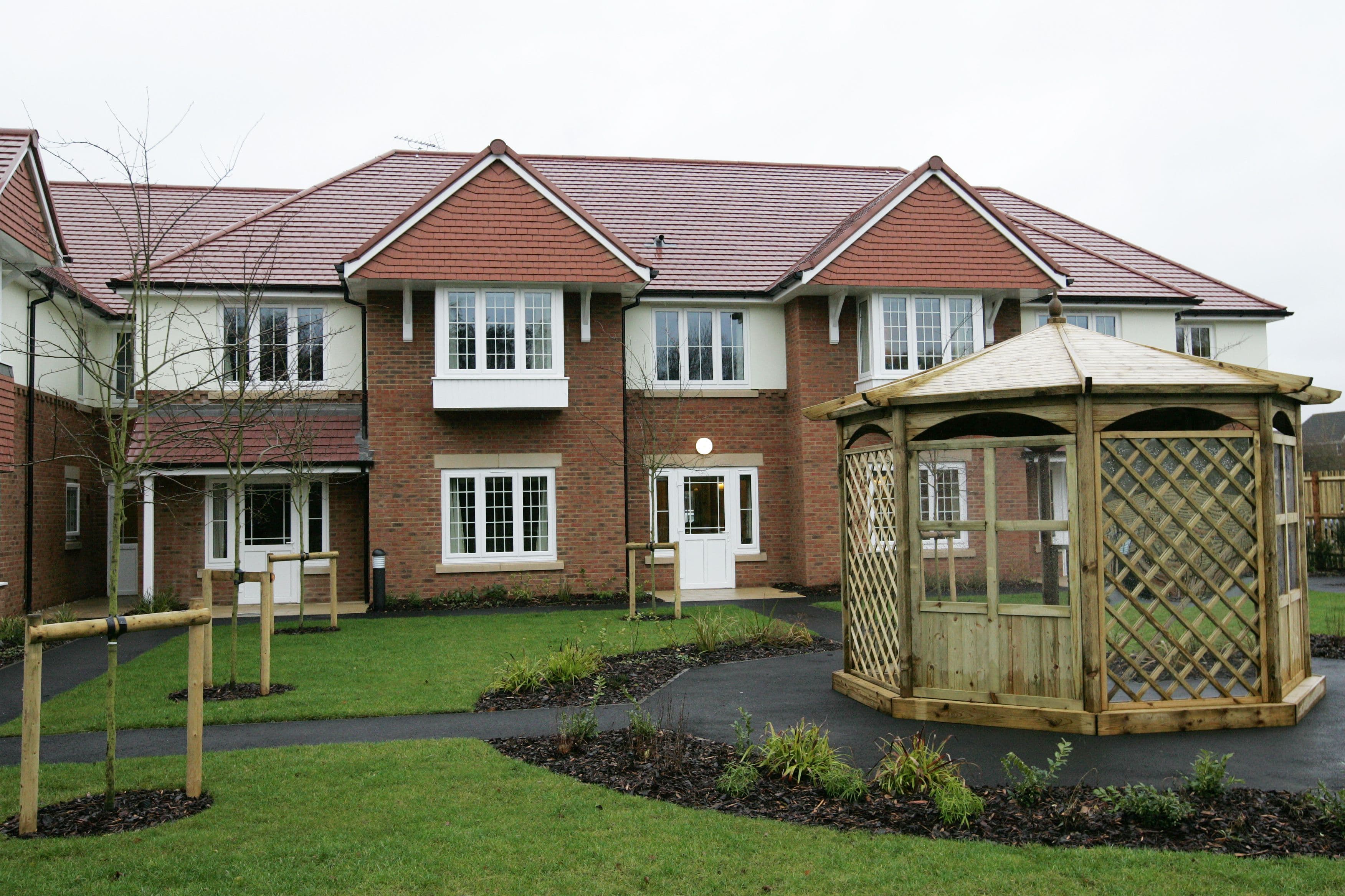 Barchester Healthcare - Cherry Blossom Manor care home 18