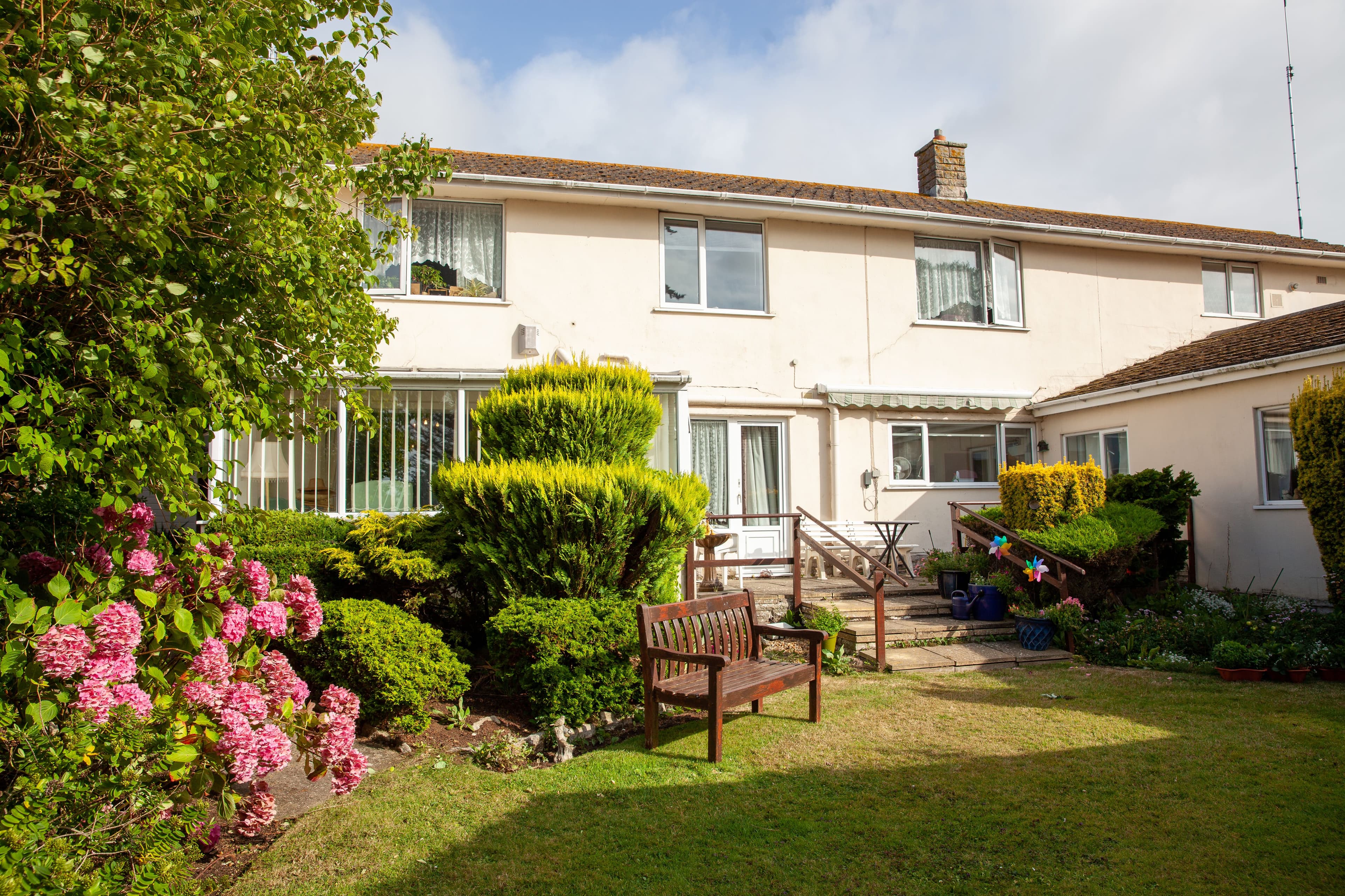 The Chestnuts Care Home Neways Care 001
