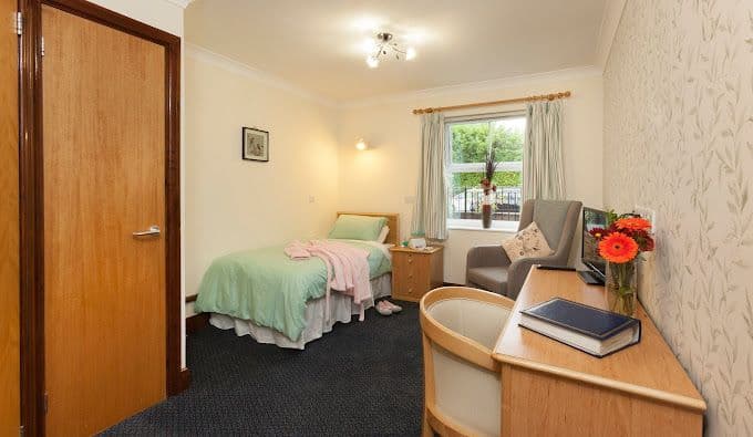 B&M Care - Clare Lodge care home - 003