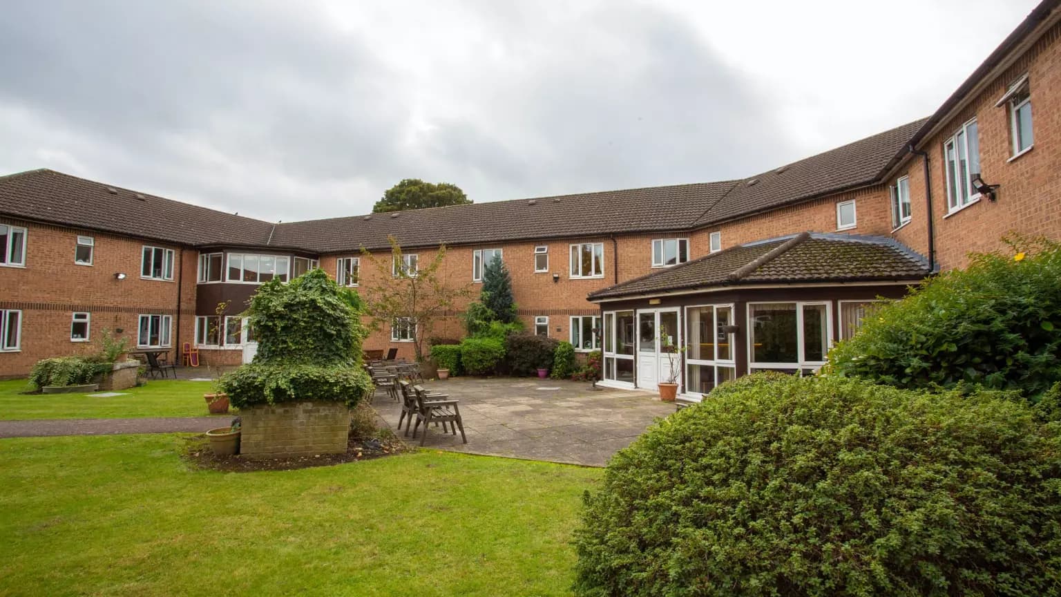 Quantum Care - Courtland Lodge care home 19