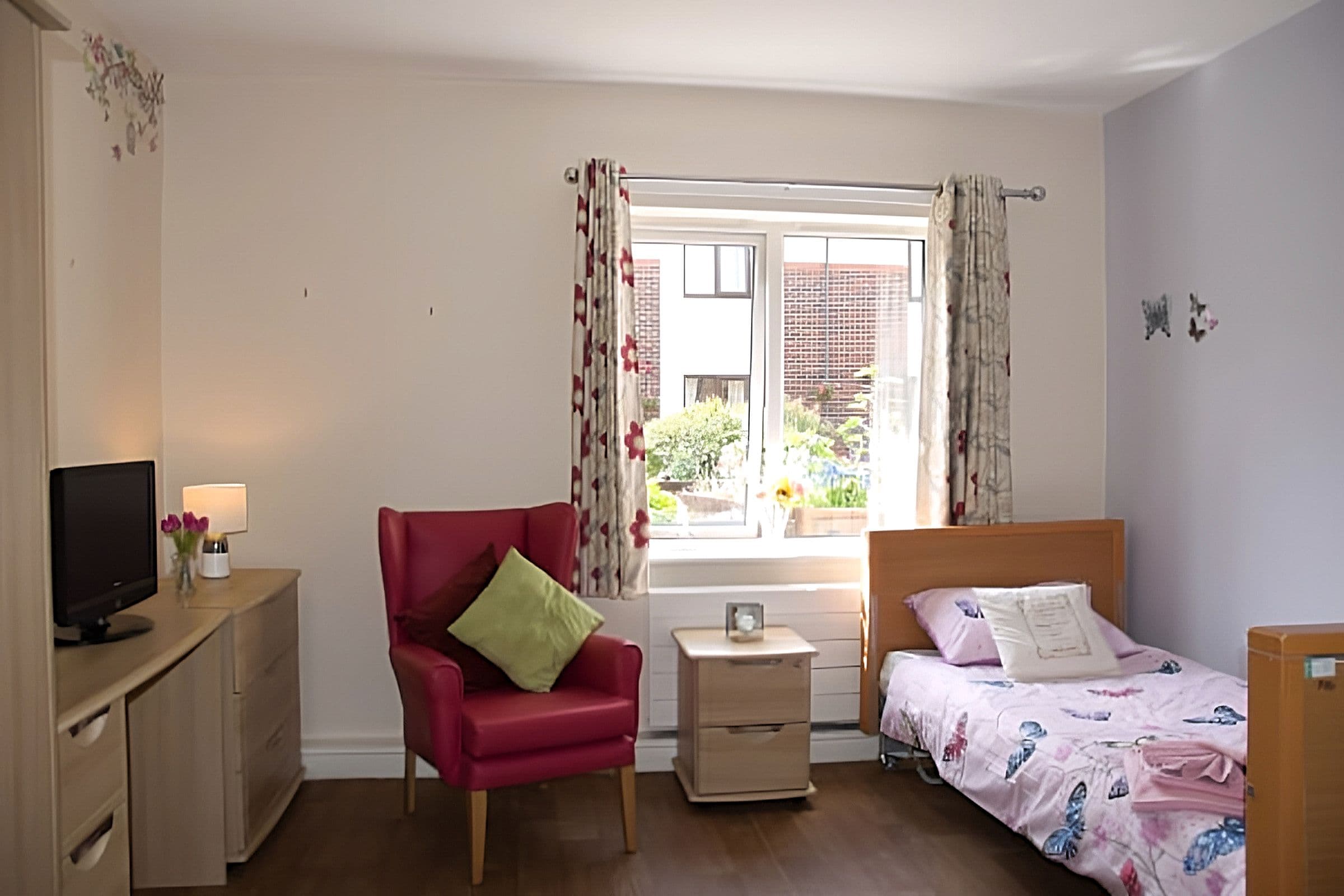 Harbour Healthcare - Cromwell Court care home 2