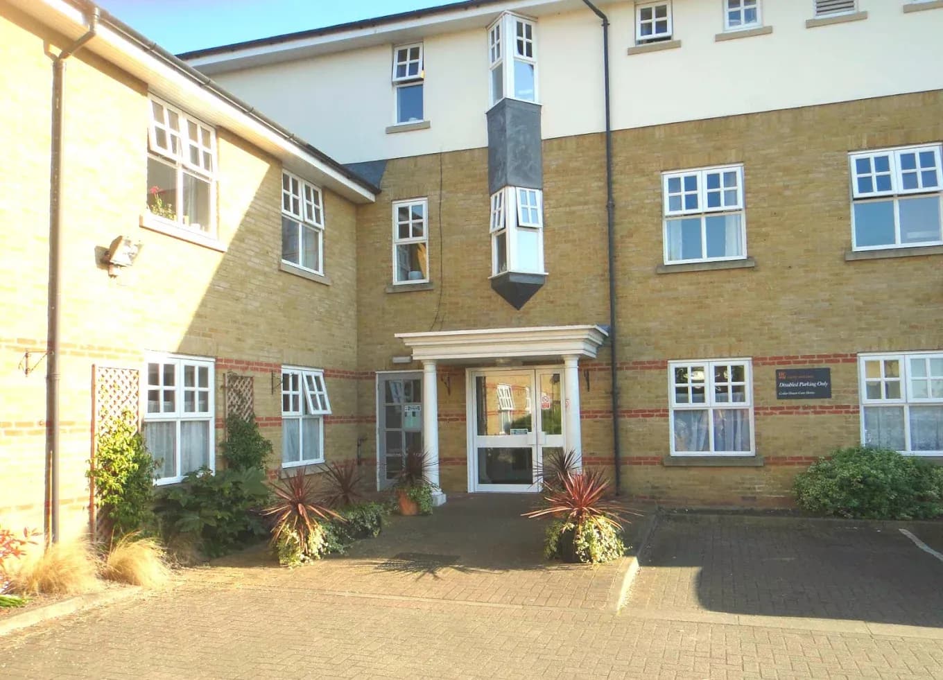HC-One - Cedar House care home - 000