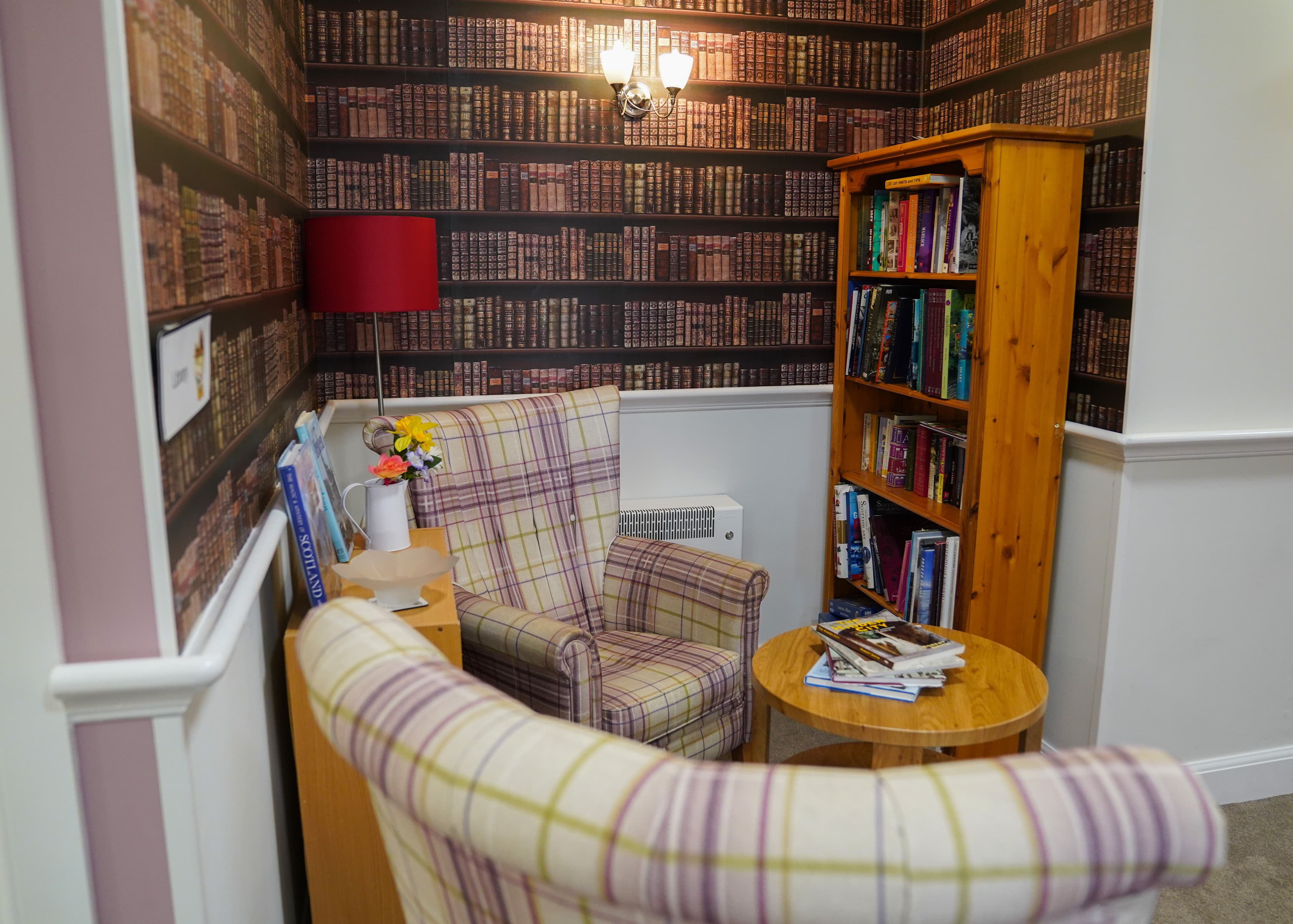 Lounge of Pitcairn Lodge in Westhill, Scotland