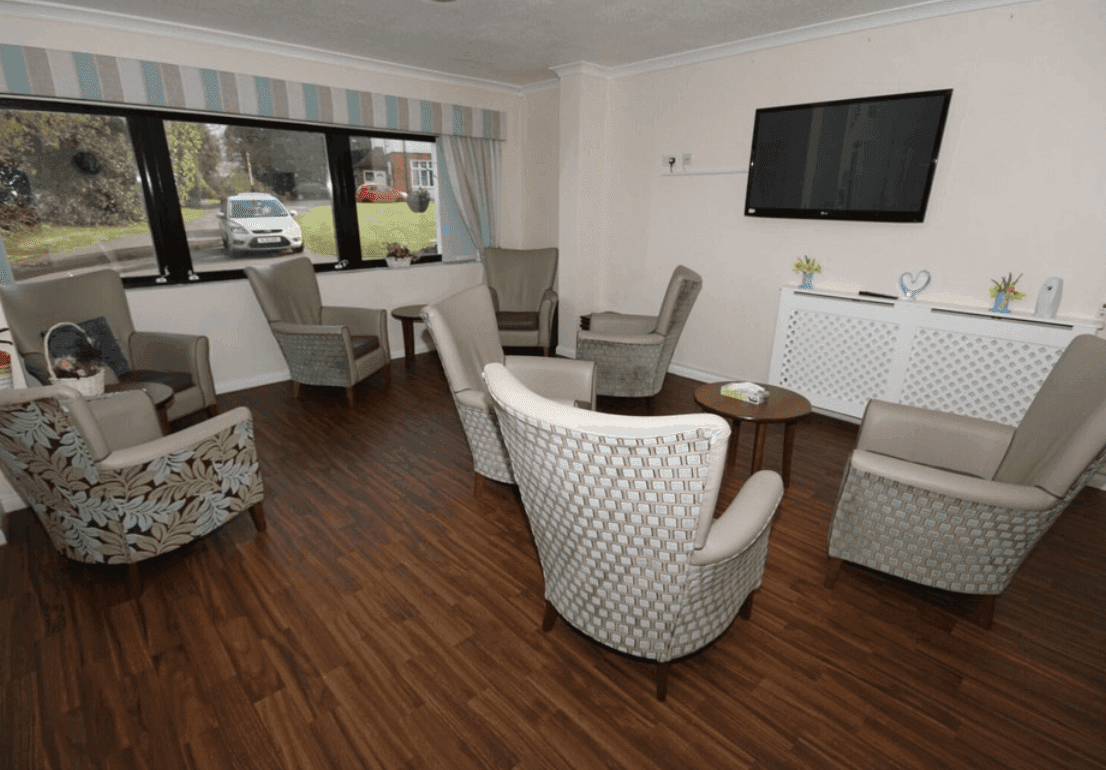 Nicholas James Care Homes - Dale Lodge care home 001