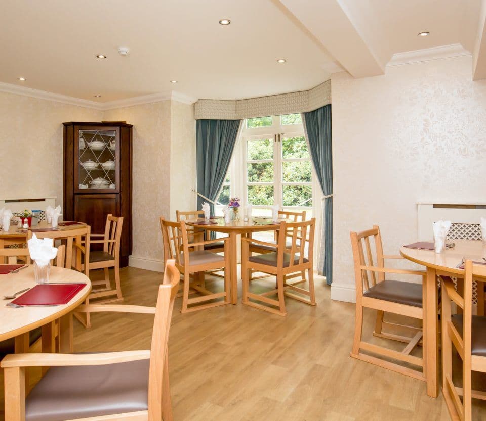 Dovehaven - Dean Wood Manor care home 001