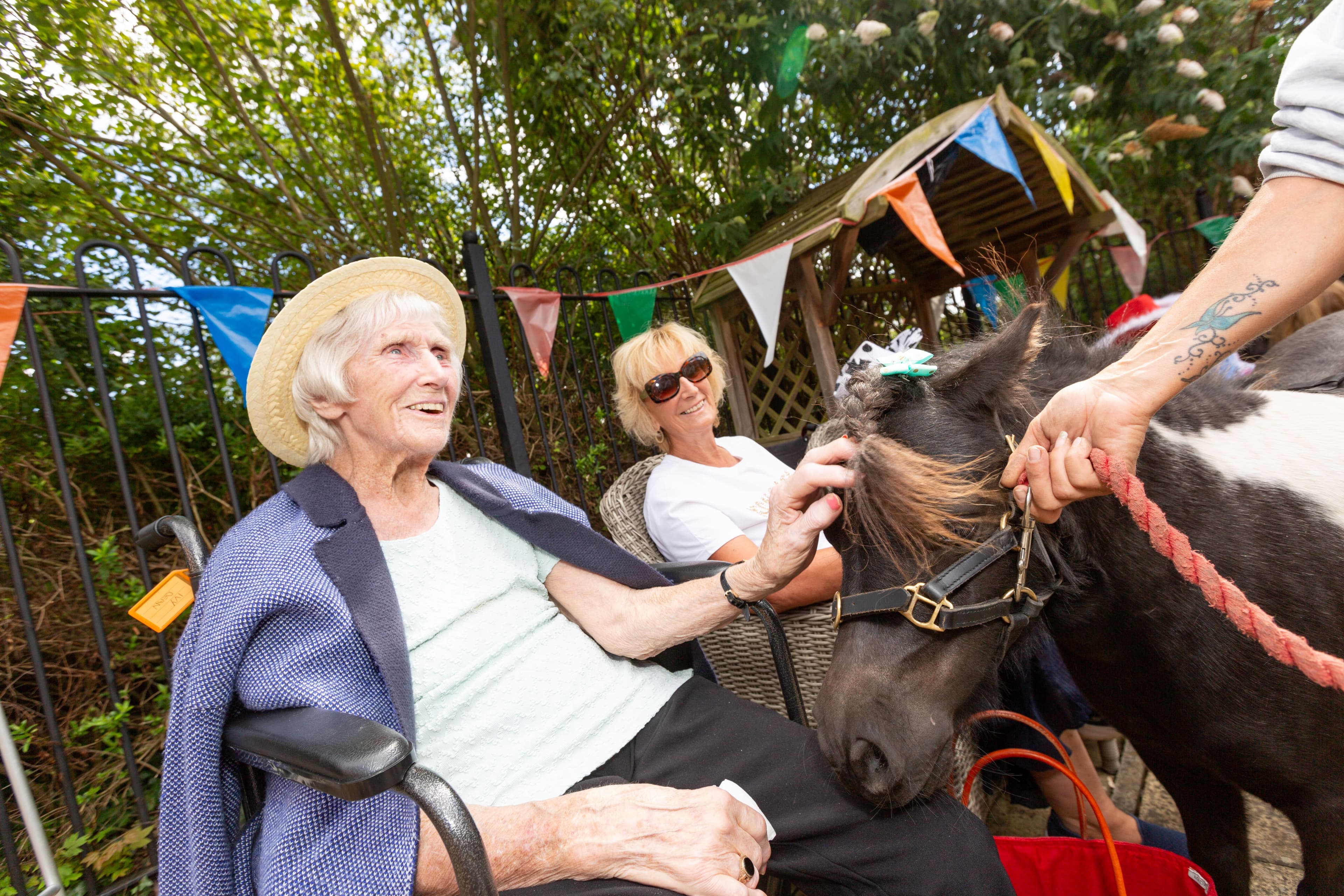 Excelcare - Dovecote Manor care home 011