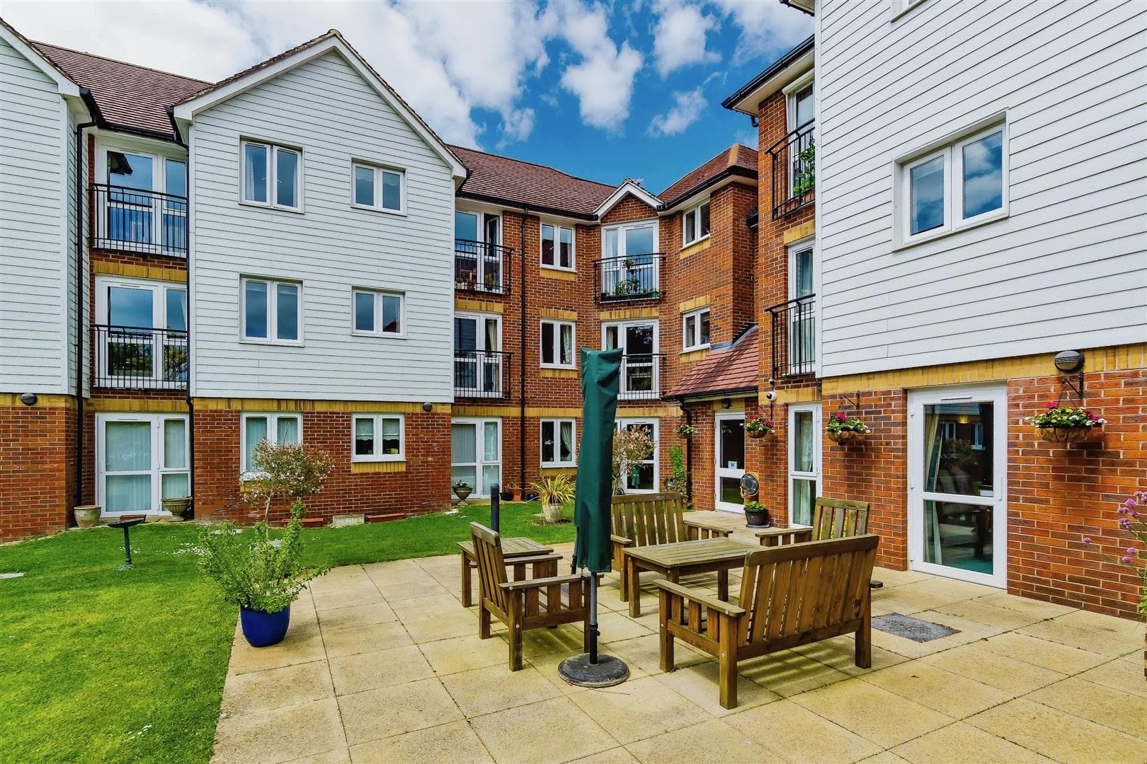 Garden at Eadhelm Court Retirement Development in Edenbridge, Kent