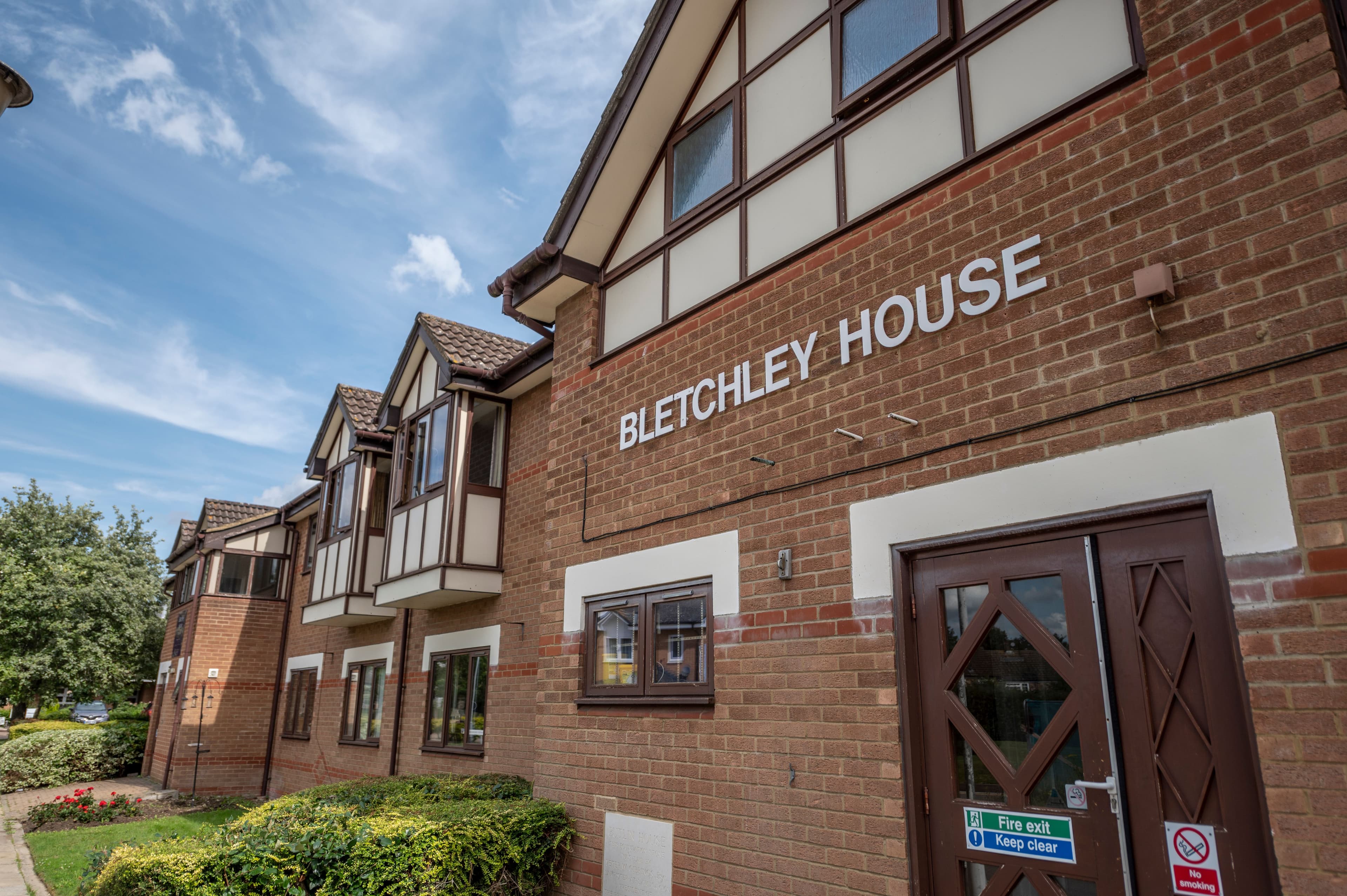 Exterior photo of Bletchley House Care Home in Milton Keynes