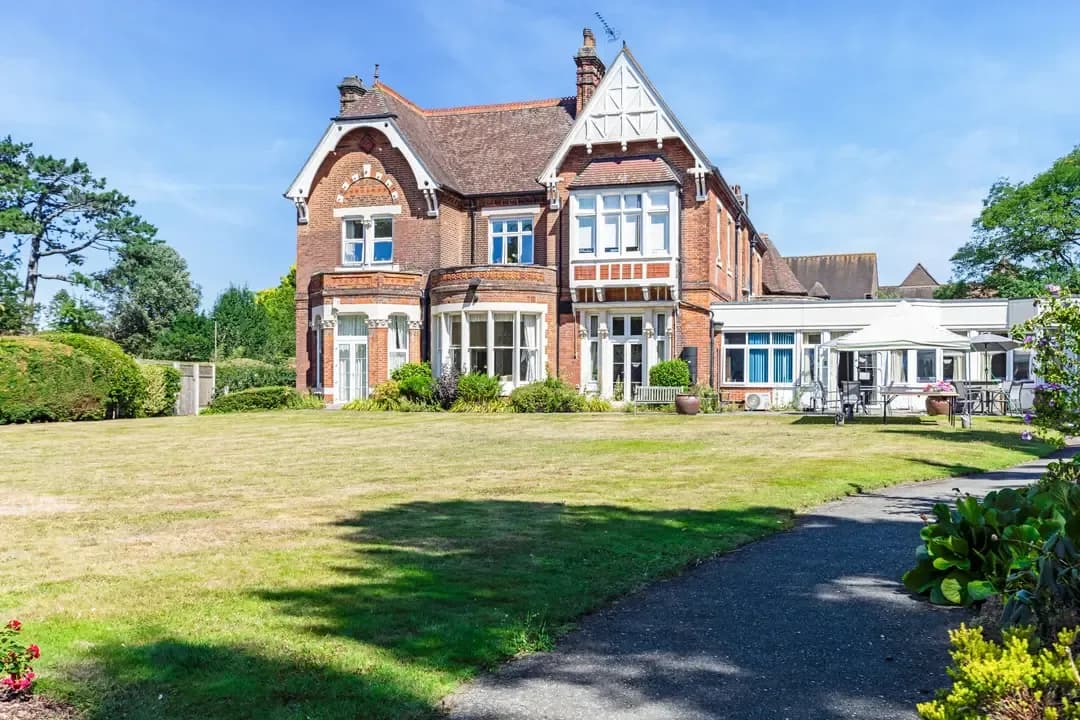 Mills Care Group - Fallowfield care home - 000