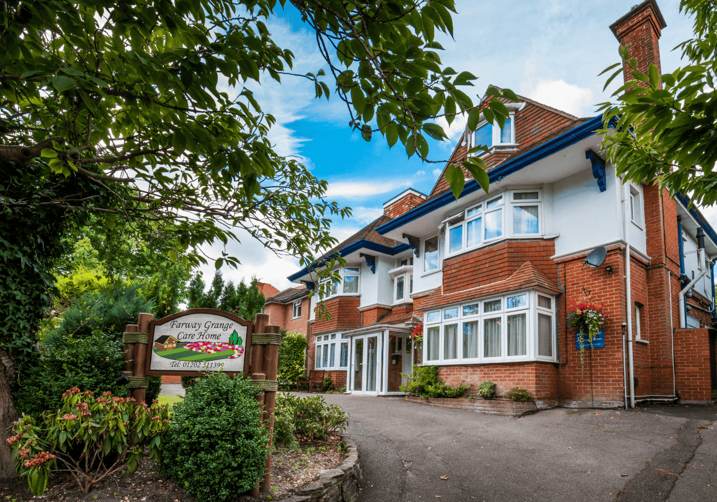 Exterior of Farway Grange in Bournemouth, Dorset