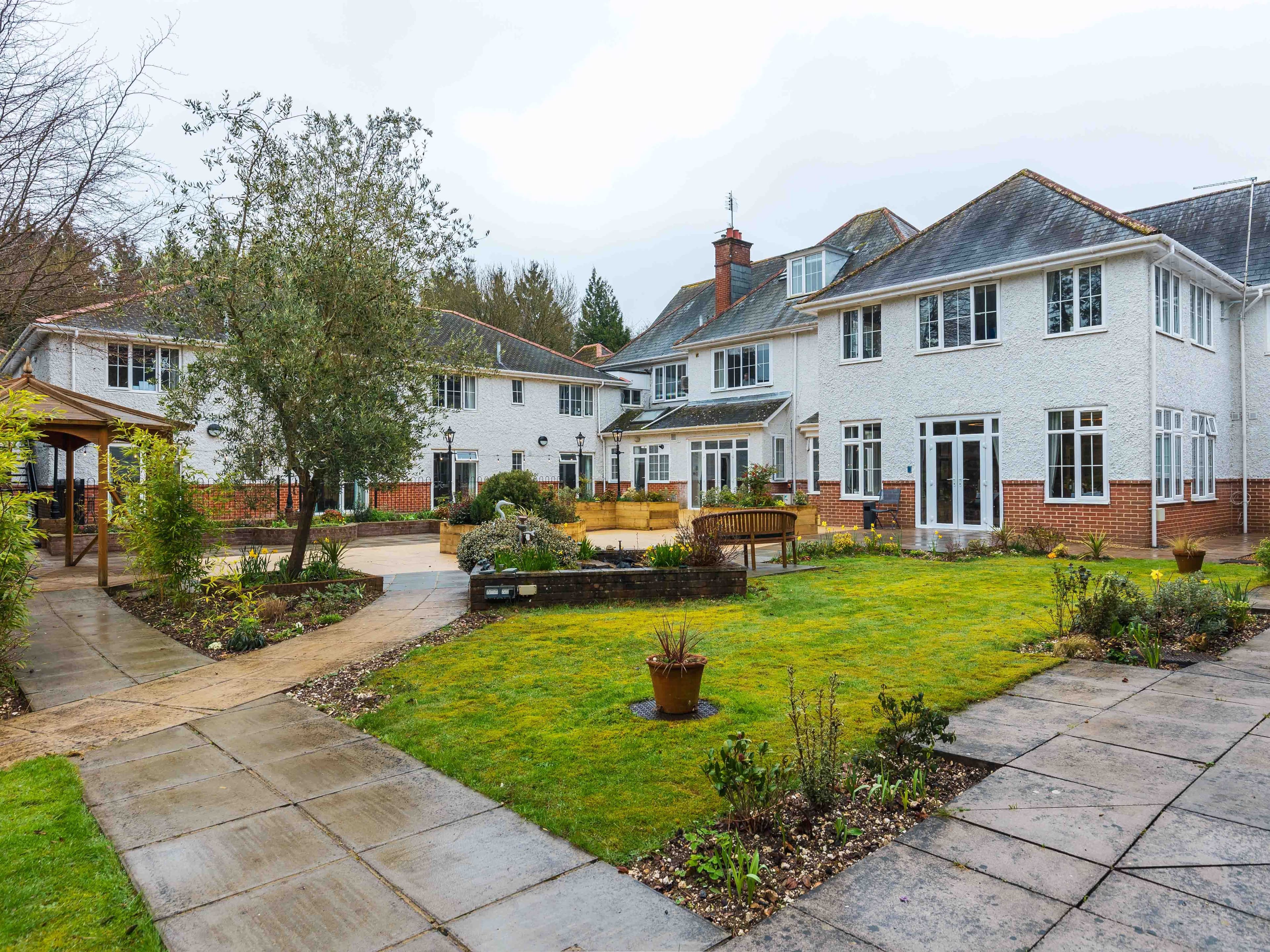 Barchester Healthcare - Barchester Healthcare Flowerdown care home - 023