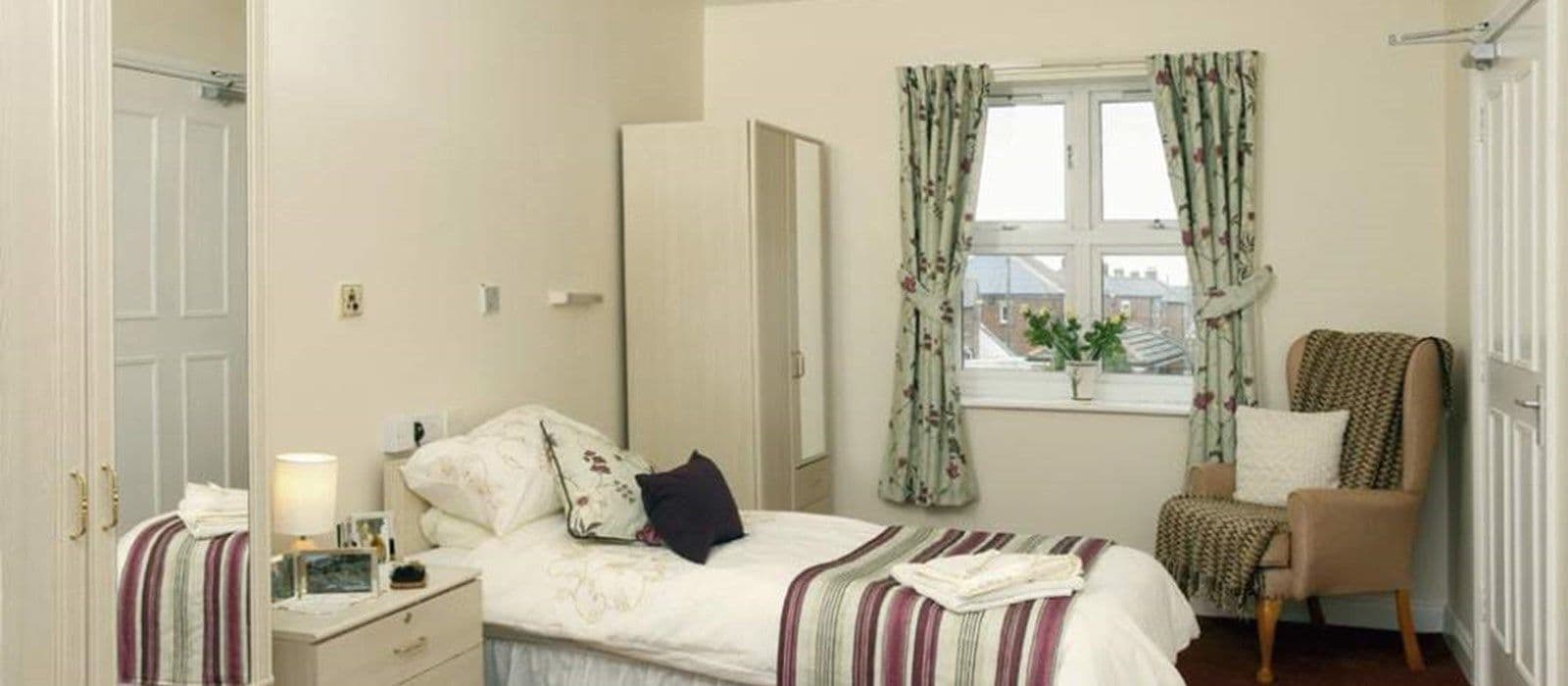 Four Seasons Health Care - Brockwell Court care home 2