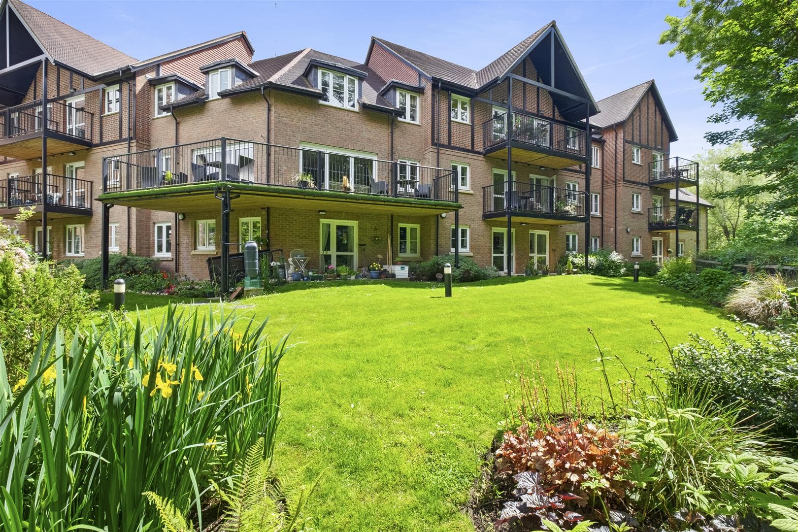 Garden at Foxmead Court Retirement Development in Horsham, West Sussex