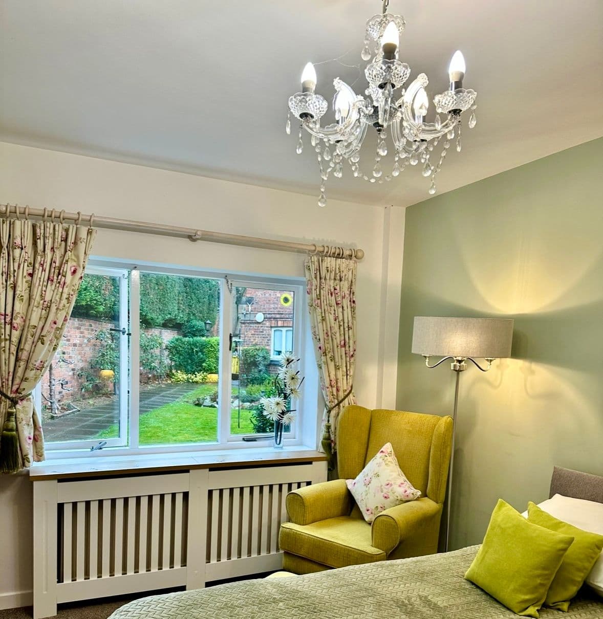 Cinnabar Support and Living - Doddlespool Hall care home - 008