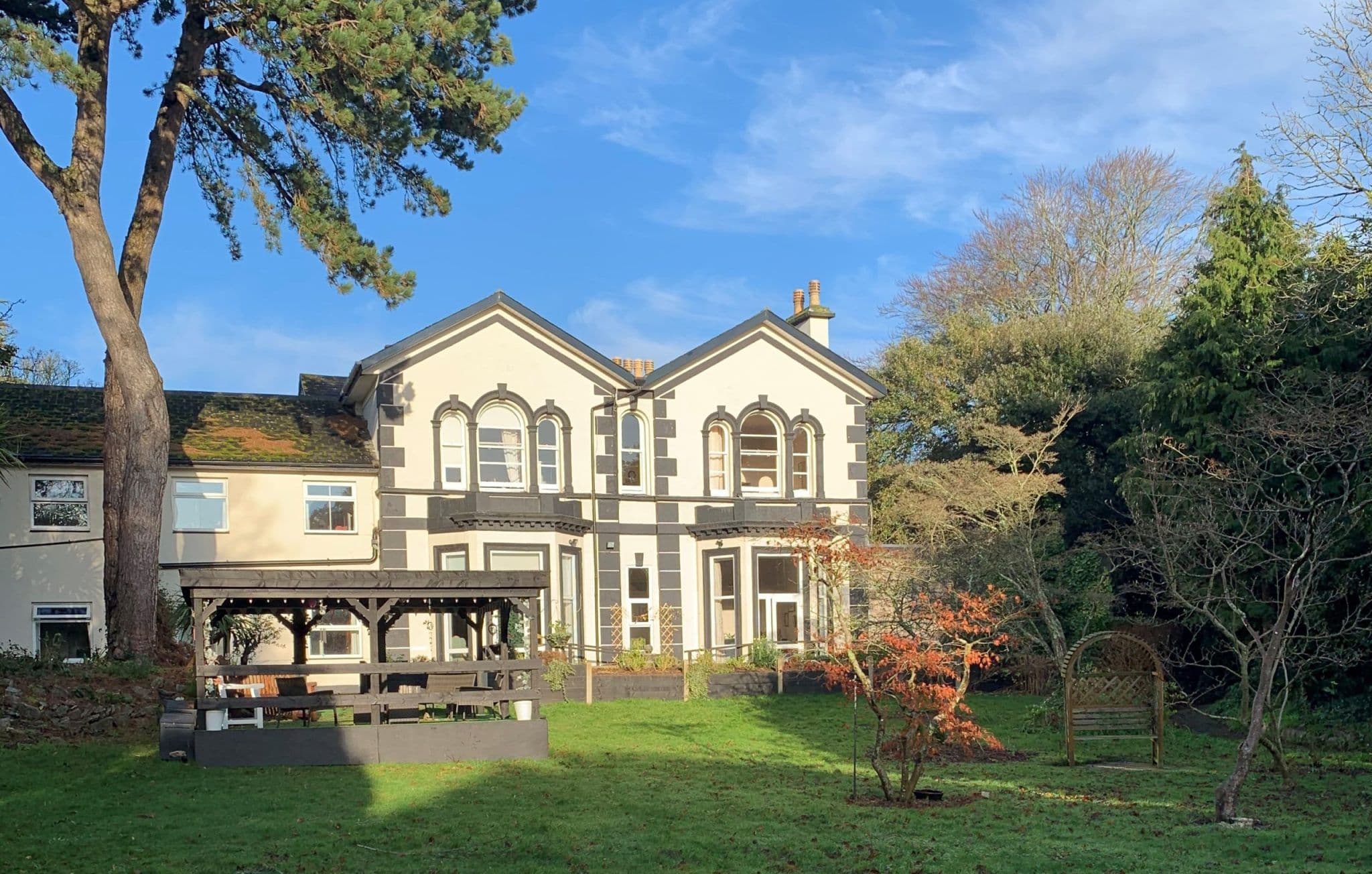 Greycliffe Manor 001