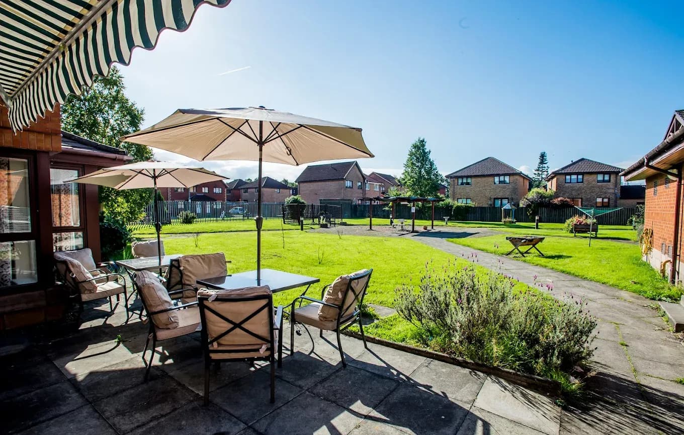 HC-One - Castle View care home - 008