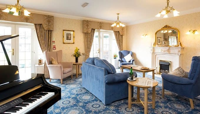 Hall Park Care Home, Nottingham, NG6 8GH