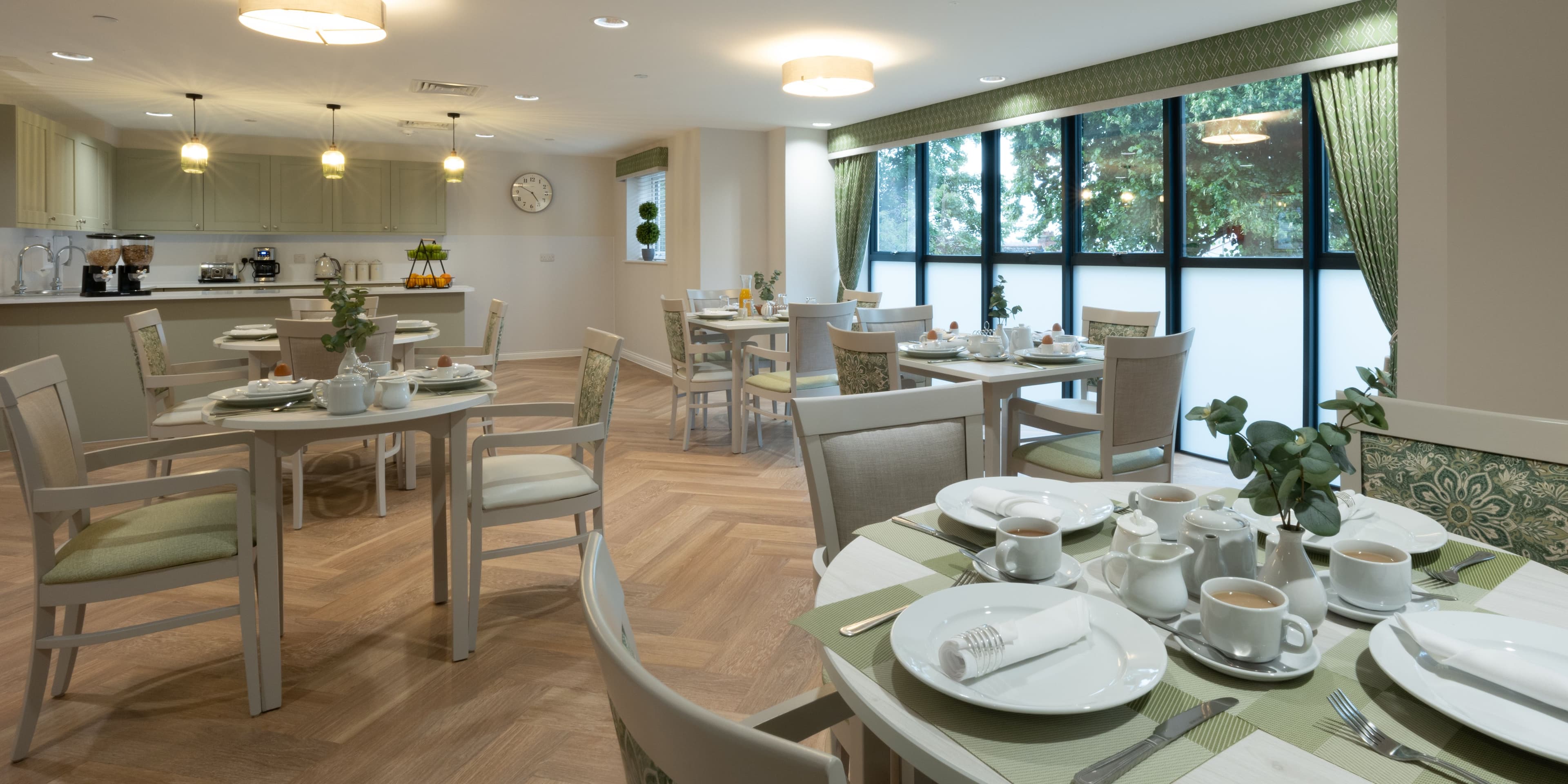 Independent Care Home - Highwood care home 014