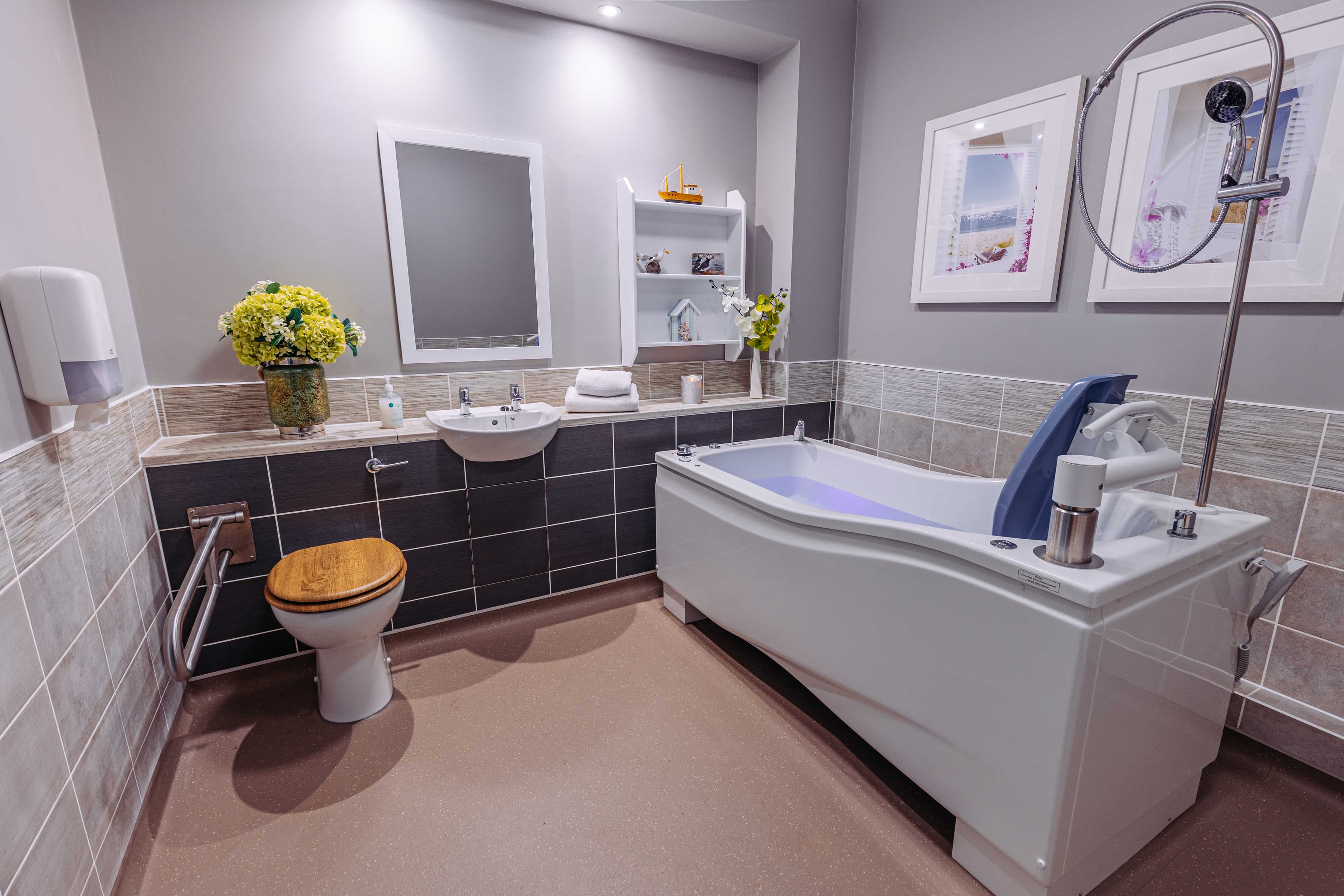 Barchester Healthcare - Barchester Healthcare Hilderstone Hall care home - 011
