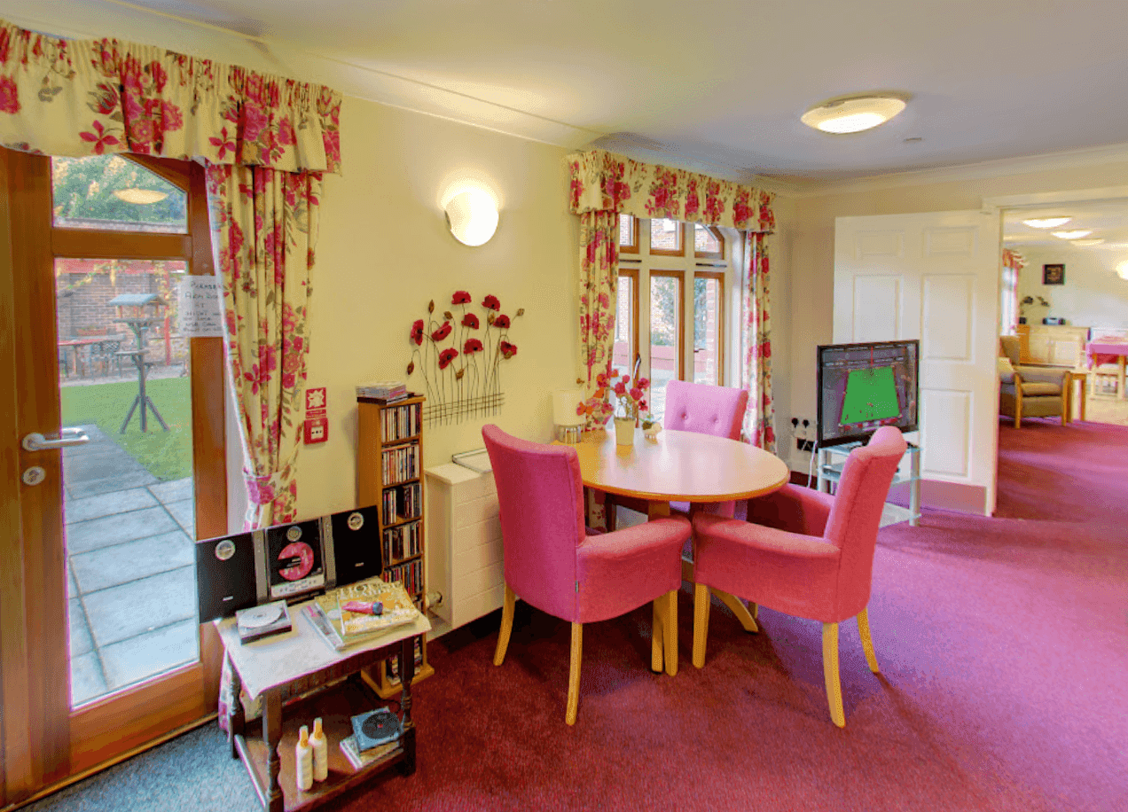 Shaw Healthcare - Hillside Lodge care home - 006