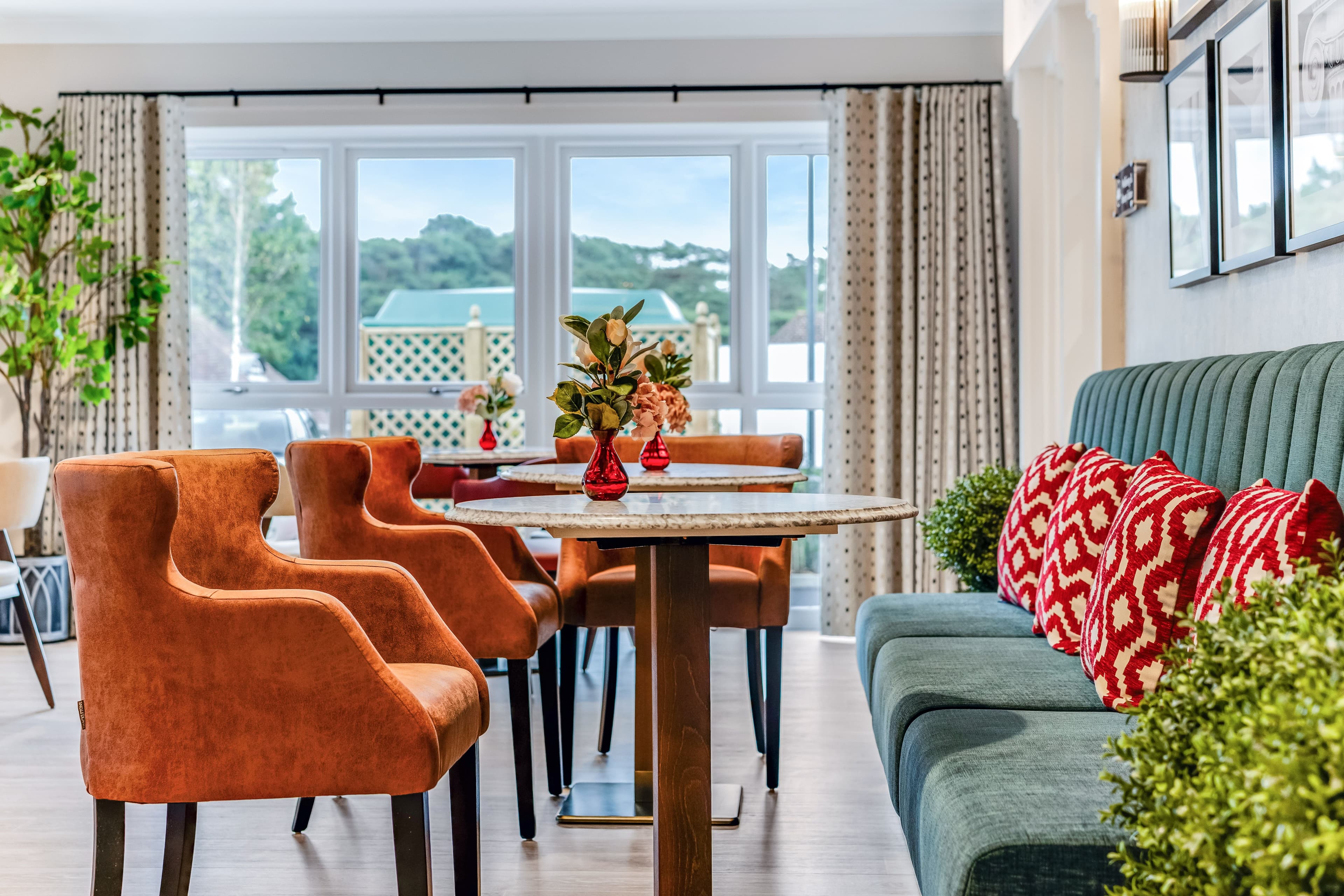 Hamberley Care Homes - Hindhead Place  care home - 005