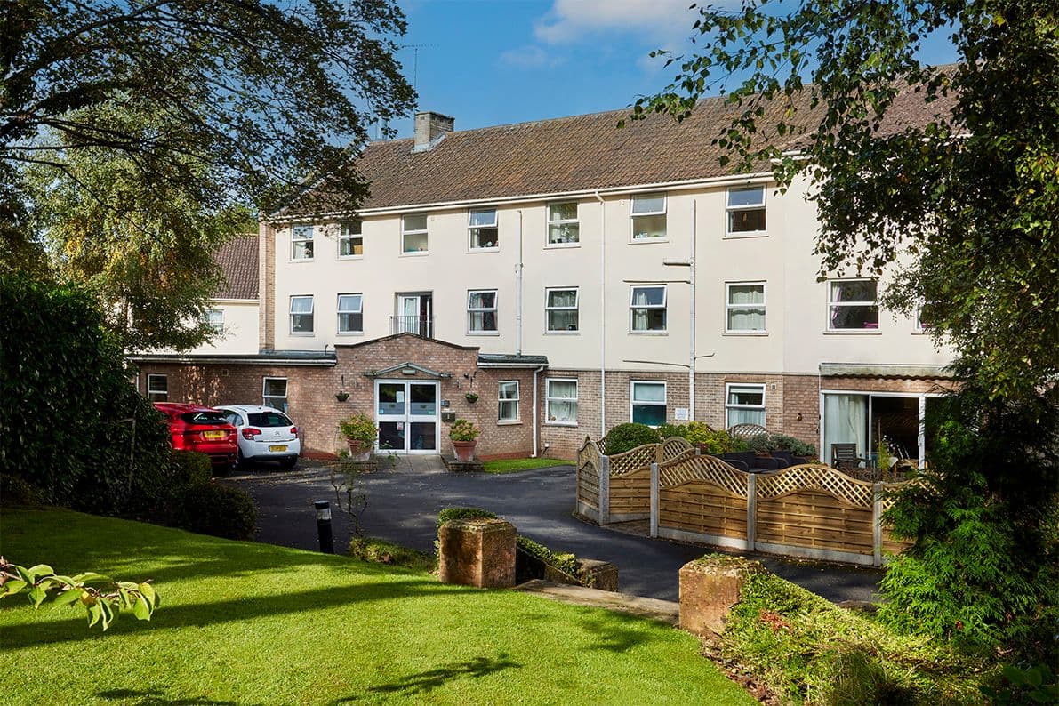 Aria Care - Holmwood care home - 000