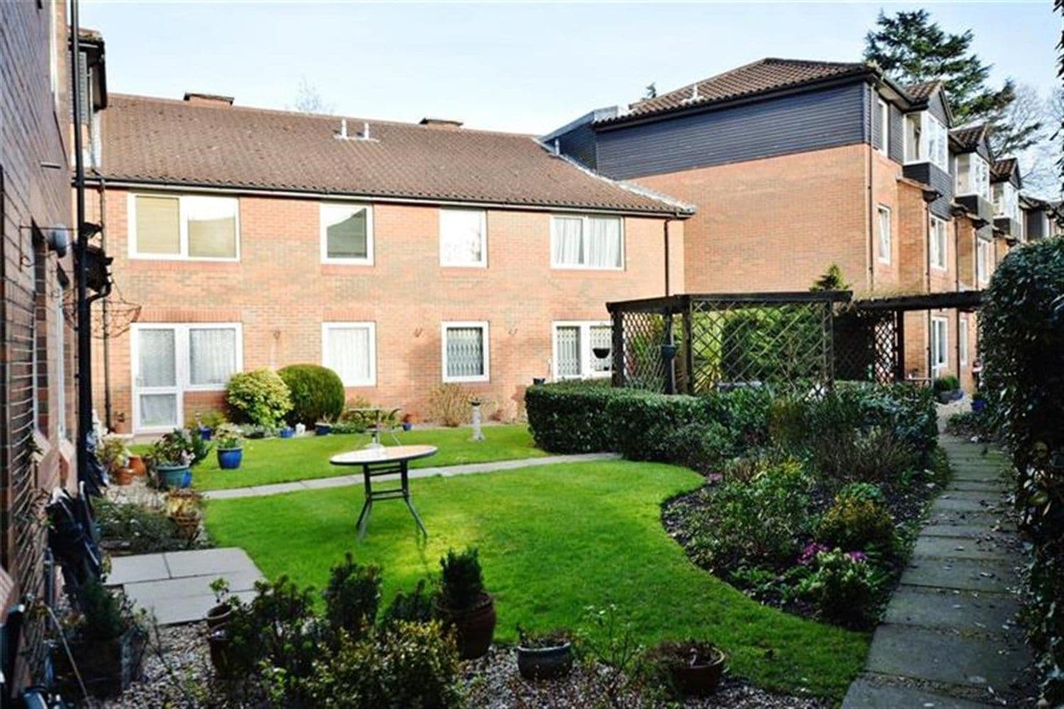 Exterior of Homecedars House in Bushey Heath, Hertfordshire