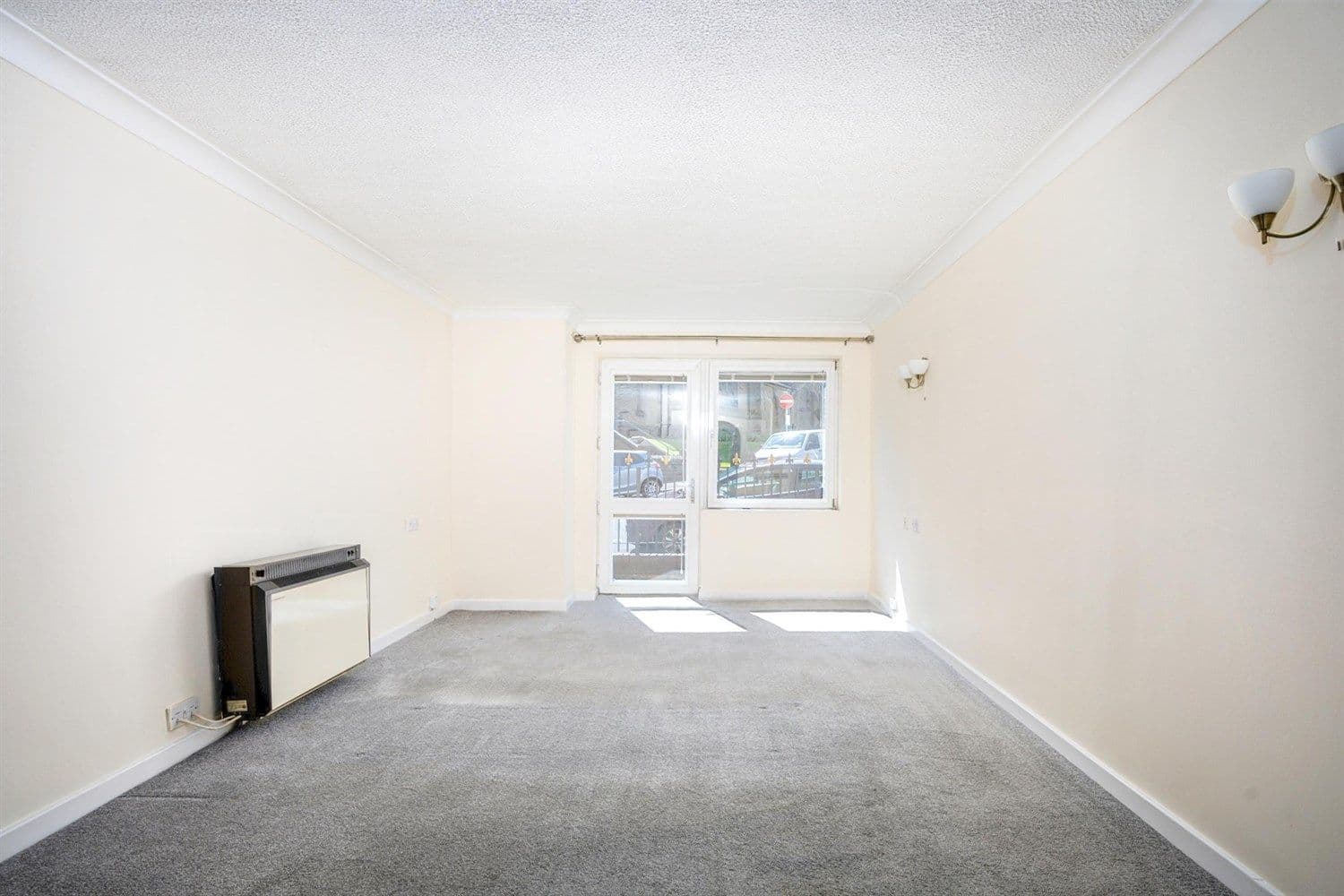 Living Room at Homecrest House Retirement Apartment in Scarborough, North Yorkshire