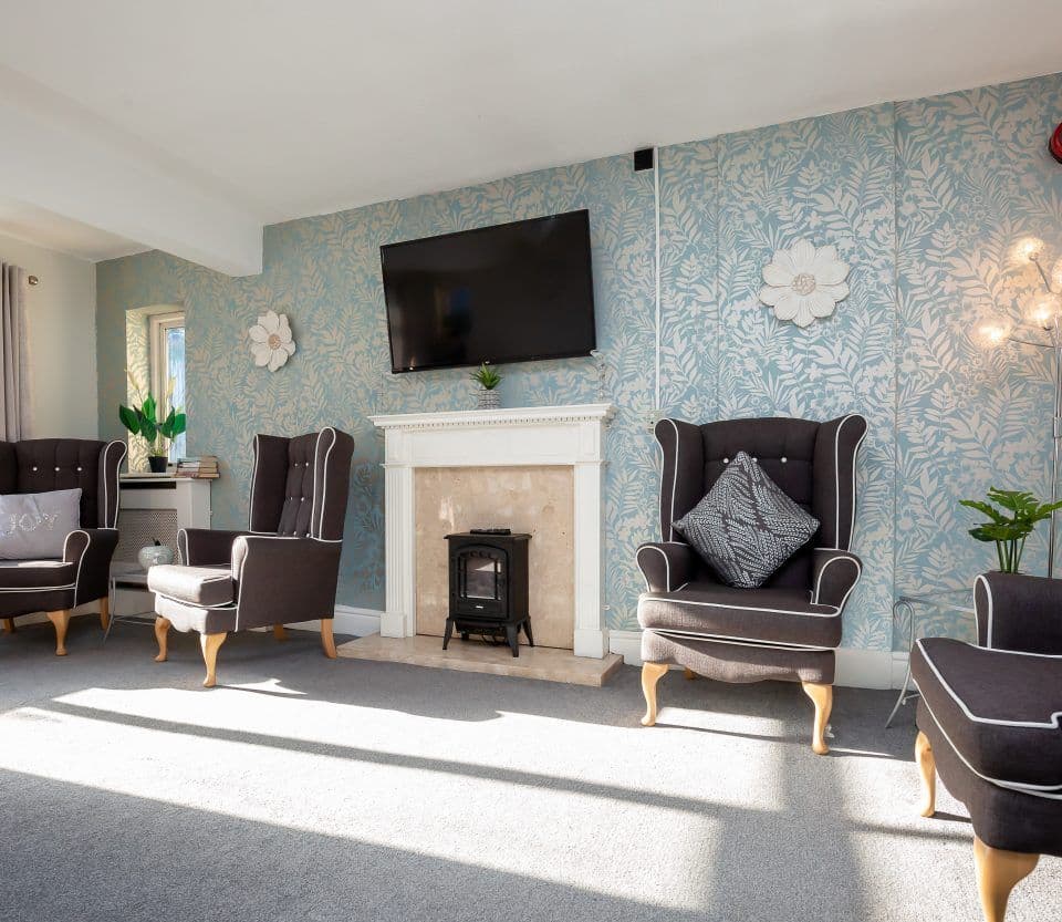 Dovehaven - Hope House care home - 005