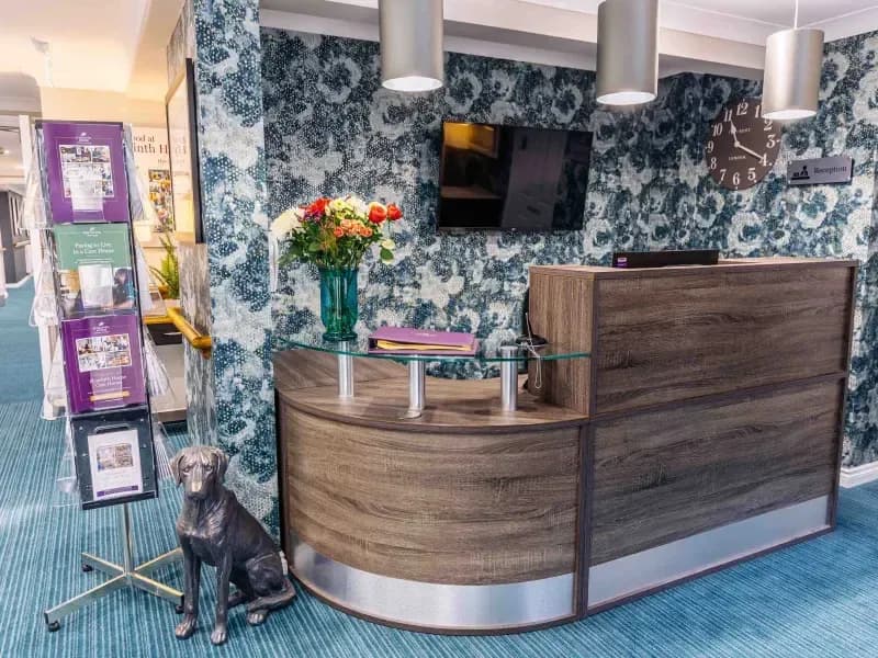 Barchester Healthcare - Hyacinth House care home - 003