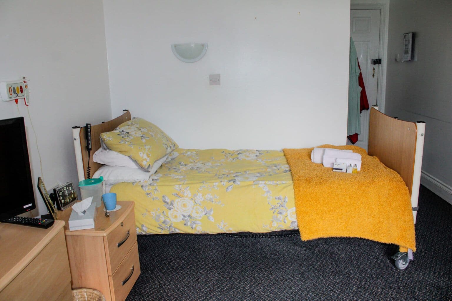 RCB Healthcare - The Old Farm House Residential care home - 009