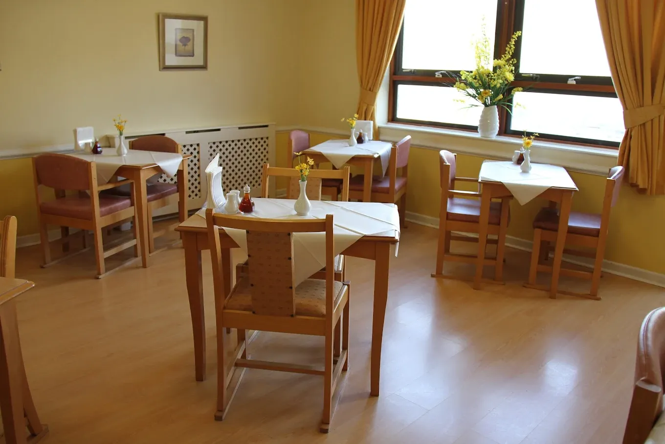 Independent Care Home - Stuart House care home 3