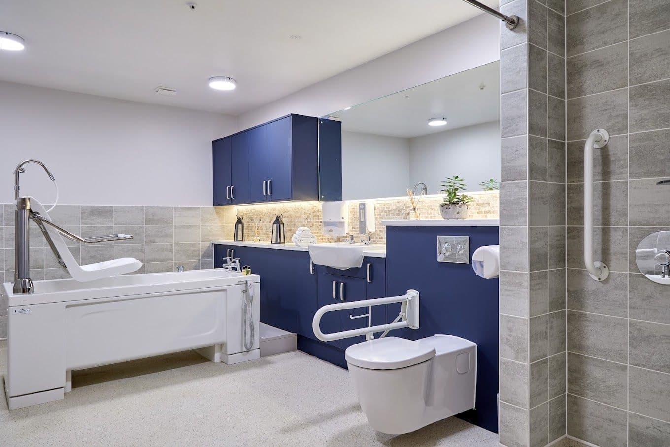 Bathroom of Lace Hill Manor in Buckingham, Bukinghamshire