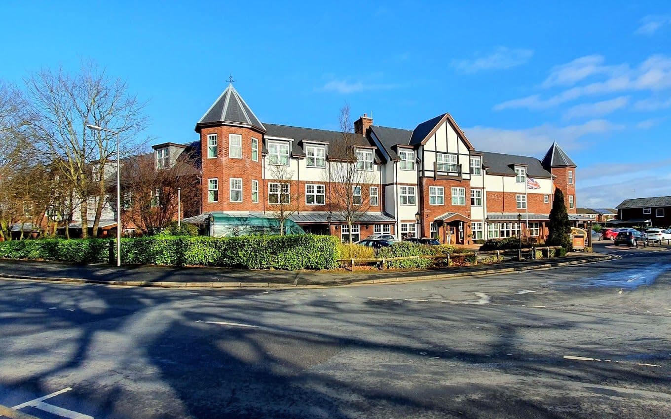 Care UK - Ladybrook Manor care home 12