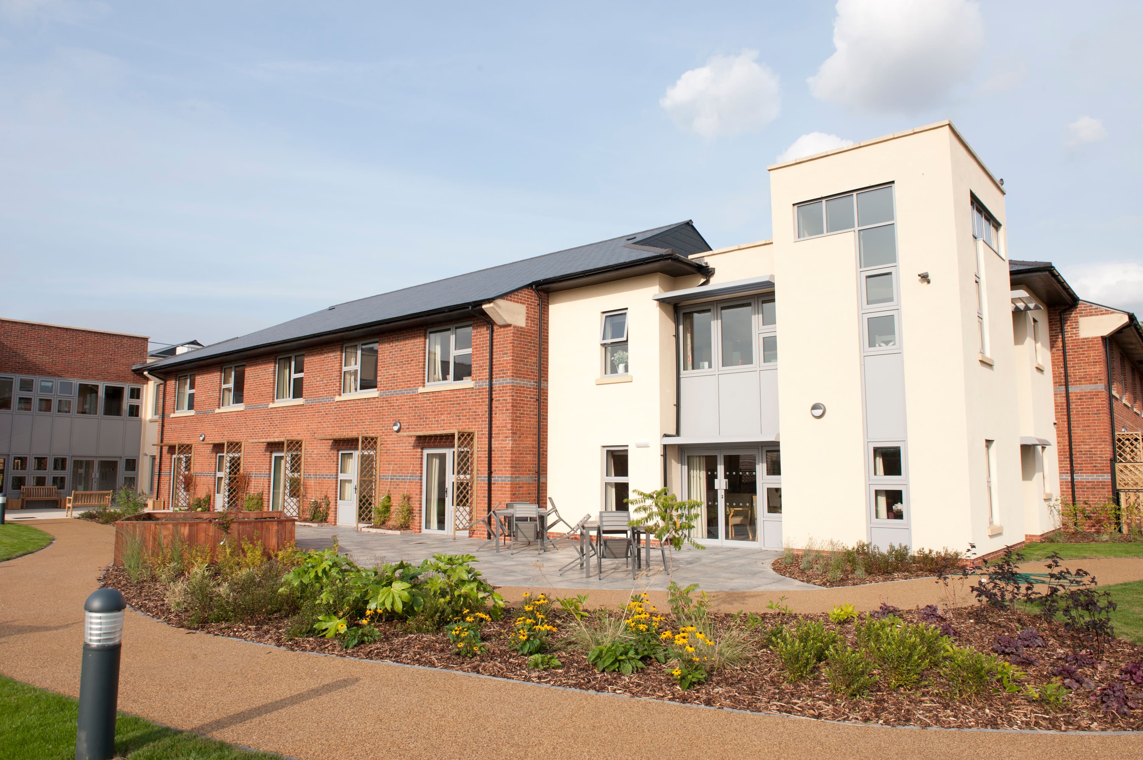 Exterior of Lancaster Grange Care Home in Newark-on-Trent, Nottinghamshire 