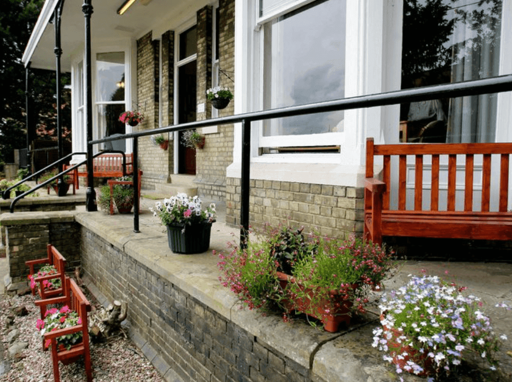 Regal Care - Linden Manor care home - 006