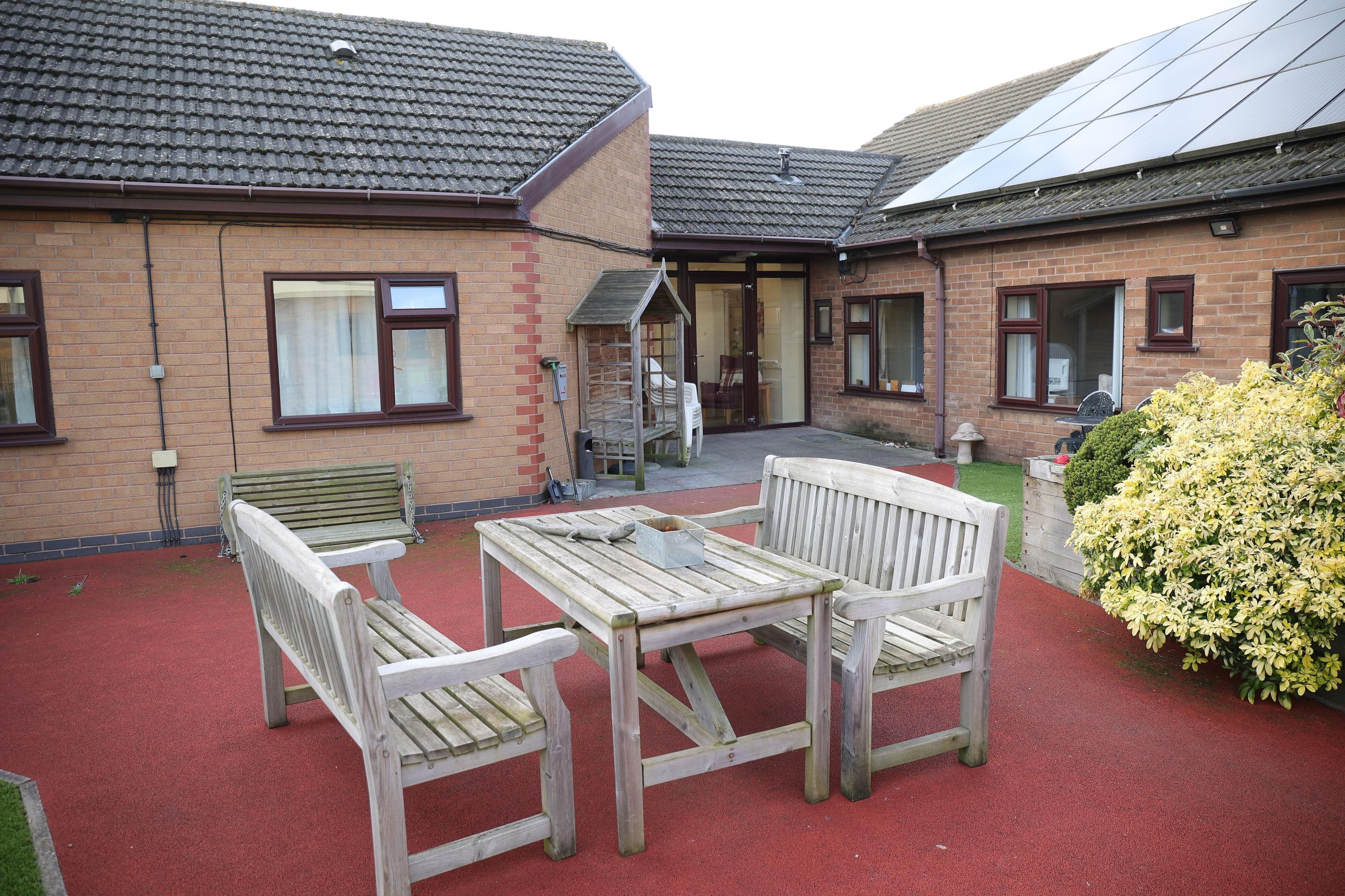 Midlands Care - Long Lea Residential care home - 003