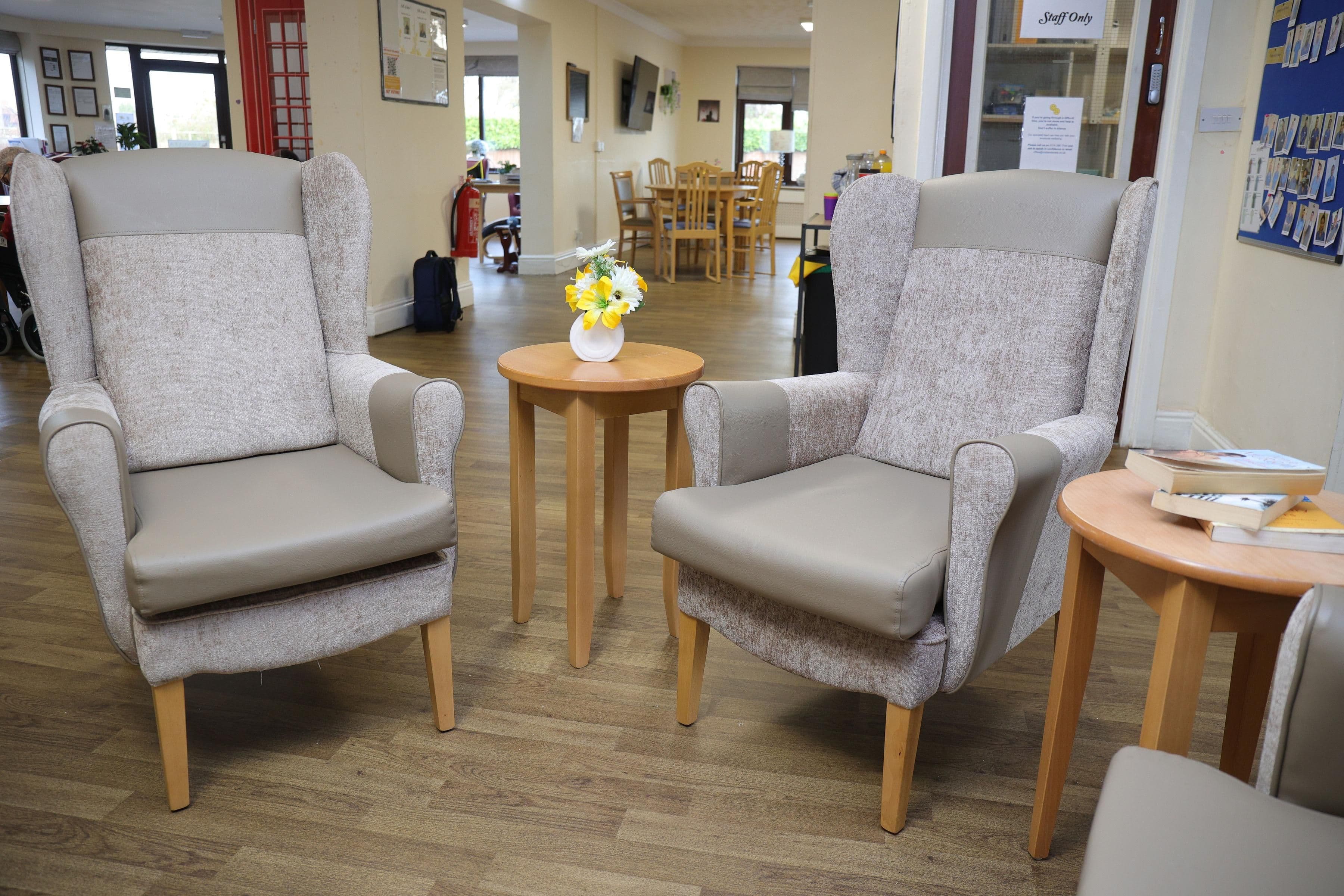 Midlands Care - Long Lea Residential care home - 001