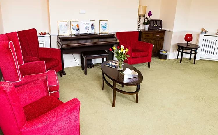 Independent Care Home - Parkfield House care home 2