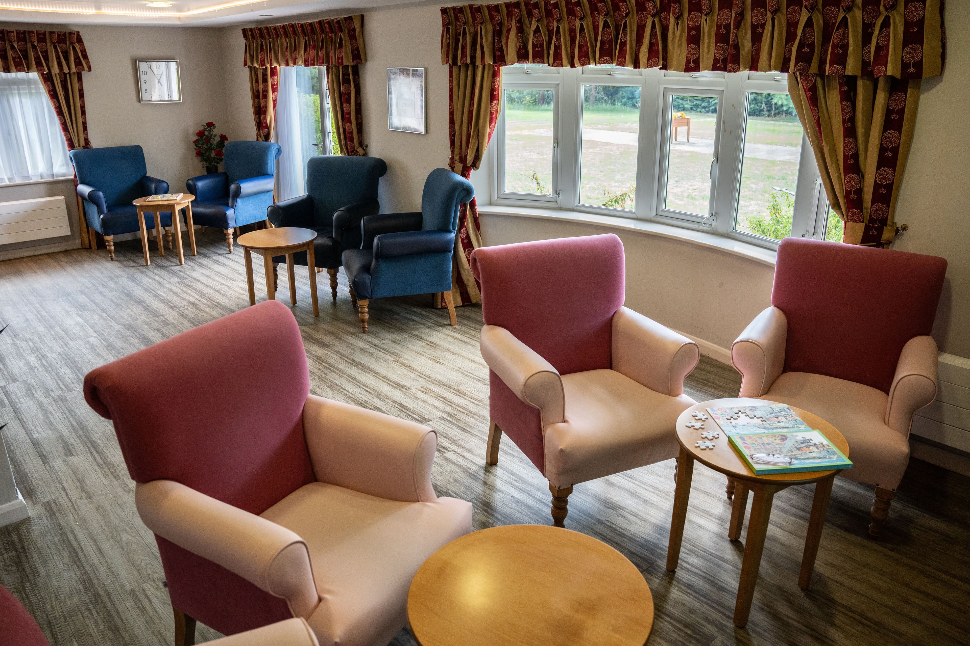 Kings Lodge Care Home in West Byfleet 3