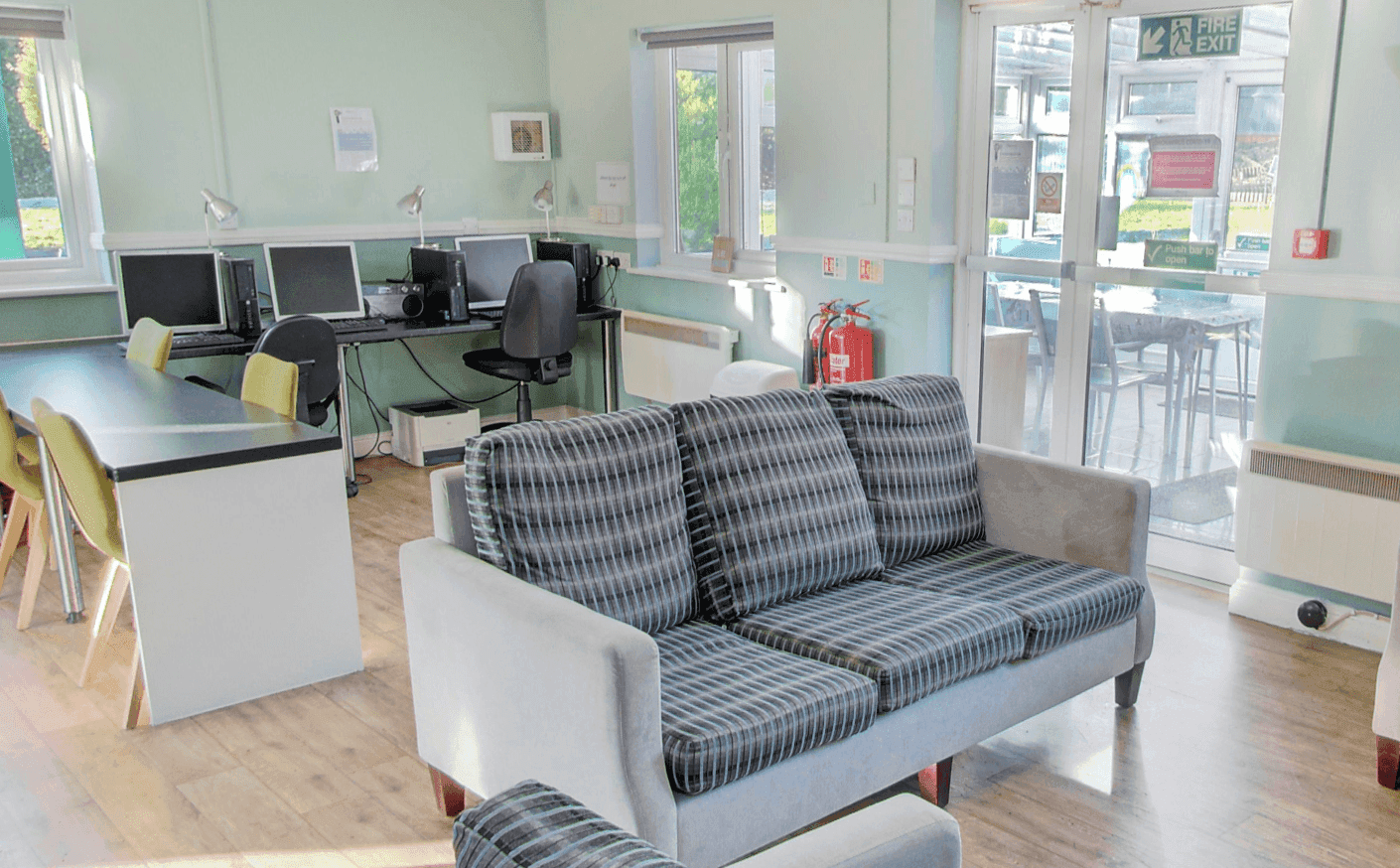 Shaw Healthcare - Maes-y-dderwen care home - 003