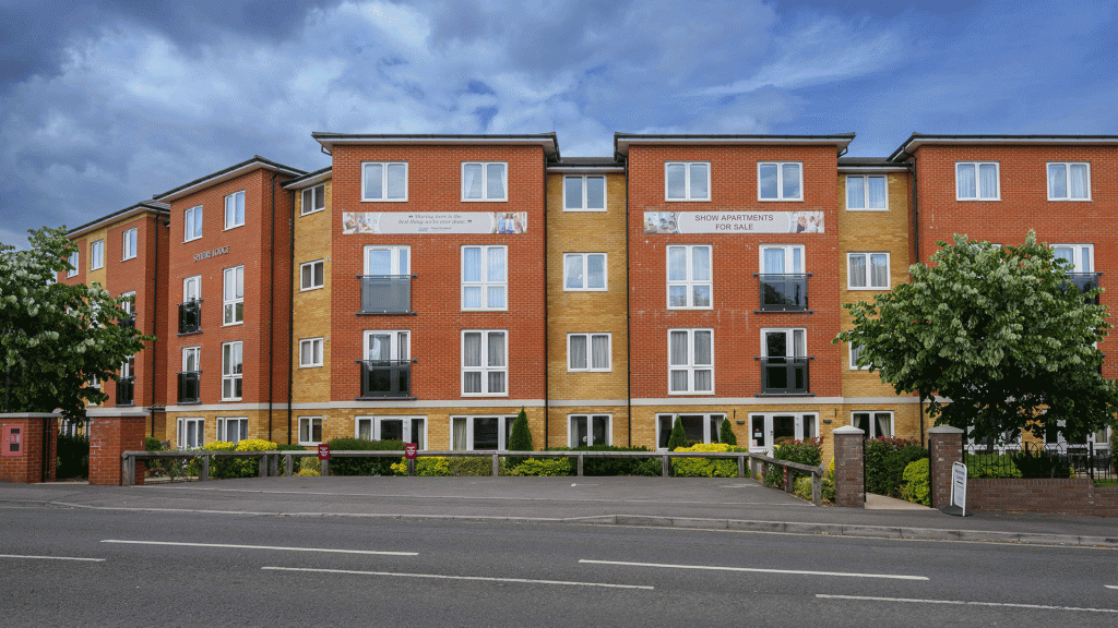 Churchill Living - Hampshire - Spitfire Lodge in Belmont Road, Portswood, Hampshire, SO17 2AX - 000