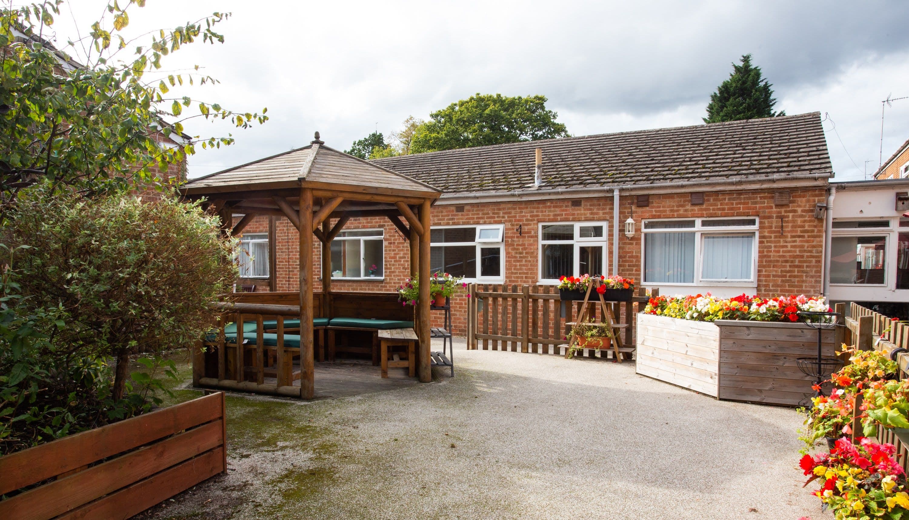 Kirklands Care - Meadow's Court care home 009