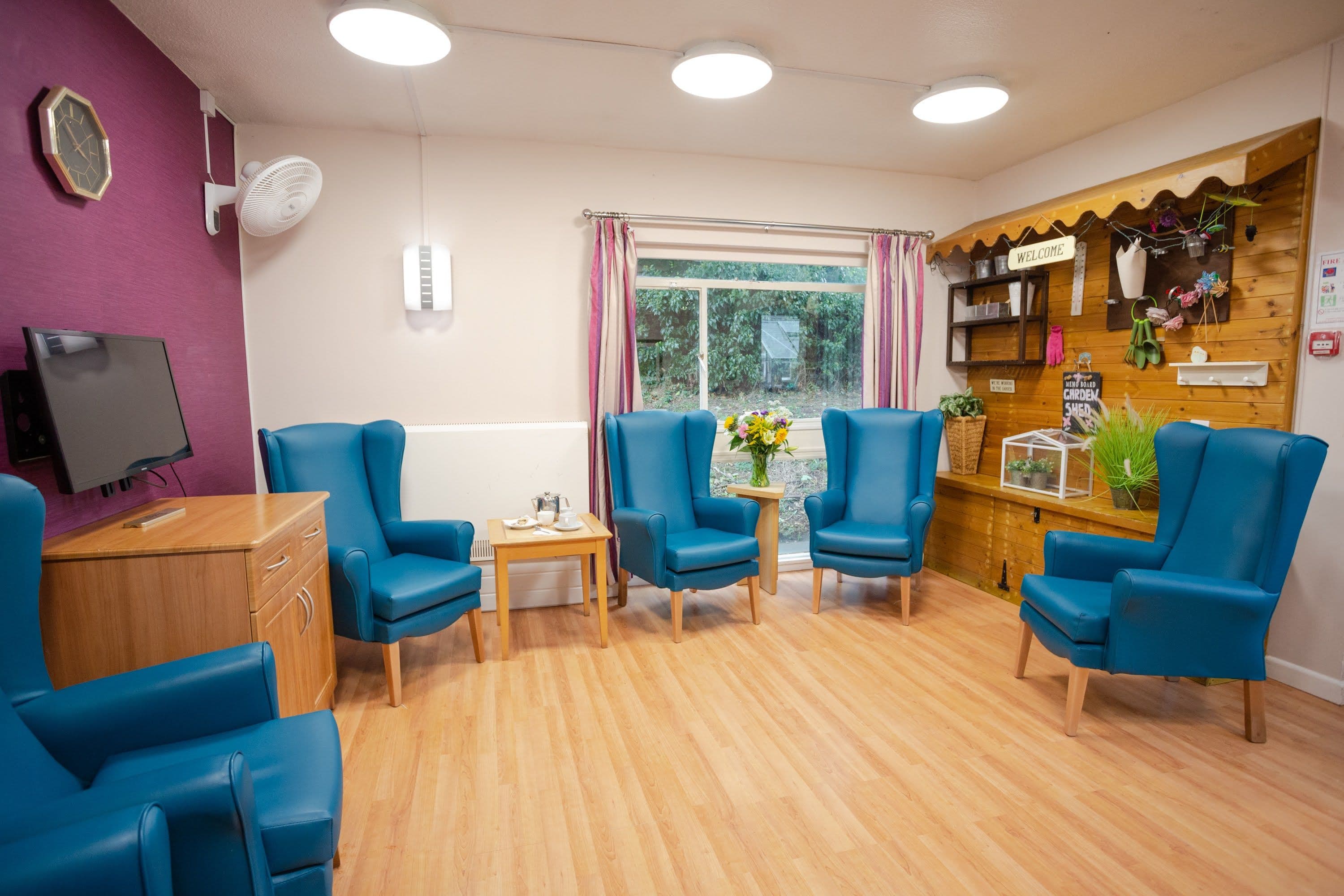 Kirklands Care - Meadow's Court care home 004