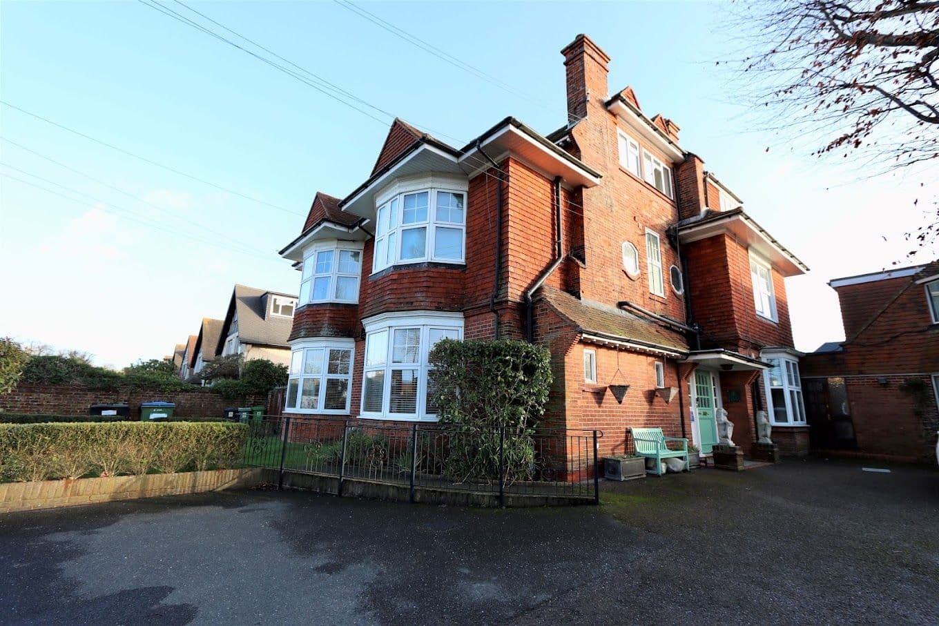 Exterior of Meadowcroft care home in Shoreham-on-Sea